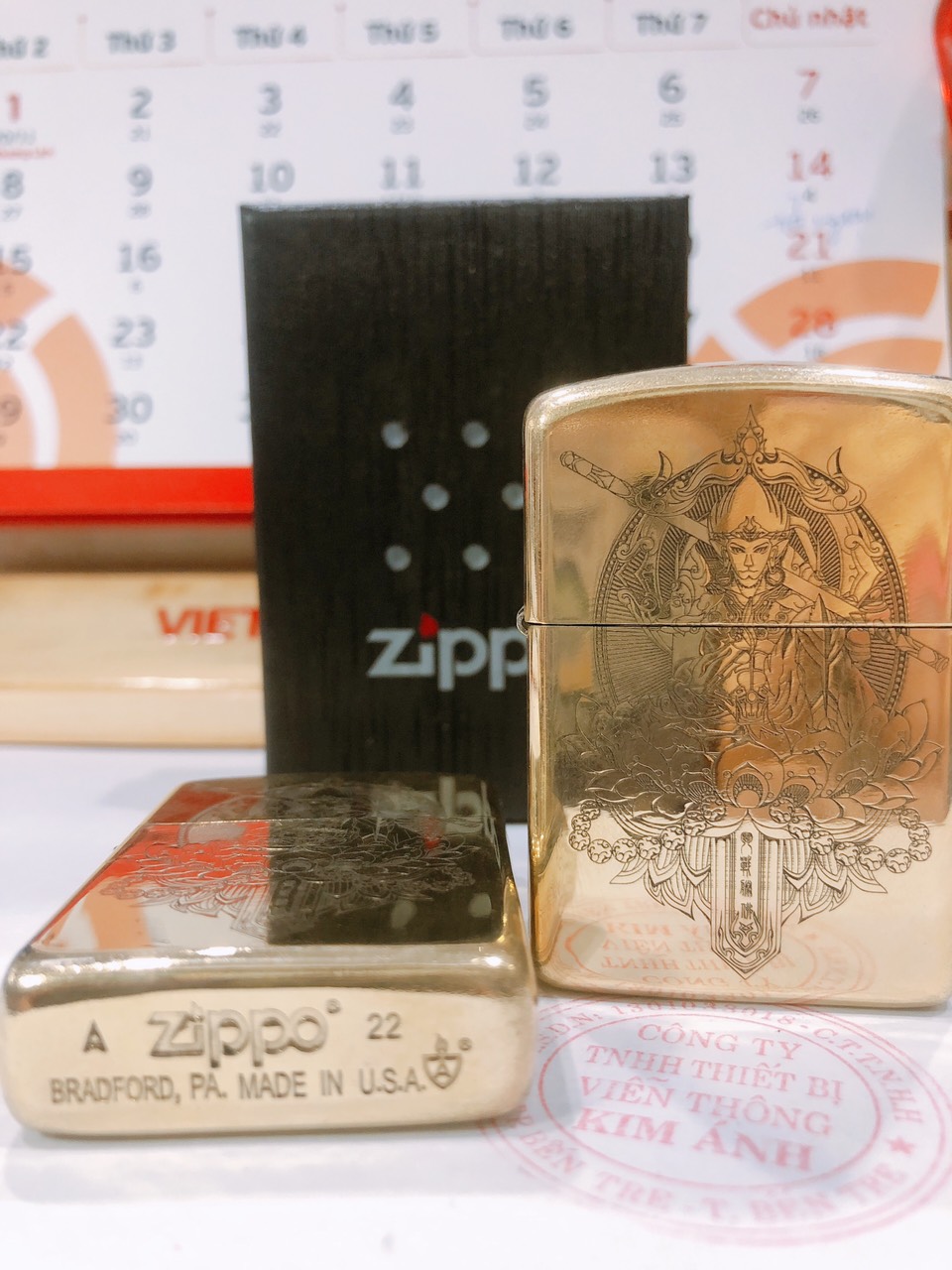 Bật lửa, hộp quẹt Zippo Armor vỏ dầy khắc ăn mòn Đấu Chiến Thắng Phật, Vỏ đồng có tem đỏ