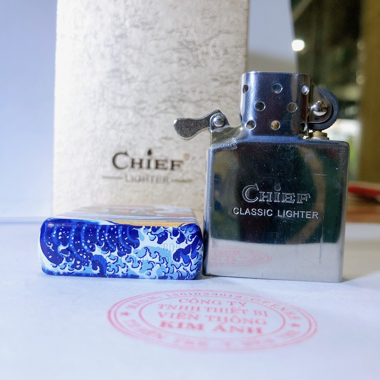 Hộp quẹt, bật lửa Chief đồng nguyên chất chủ đề Mèo May Mắn, hàng loại 1 cao cấp vỏ bằng đồng