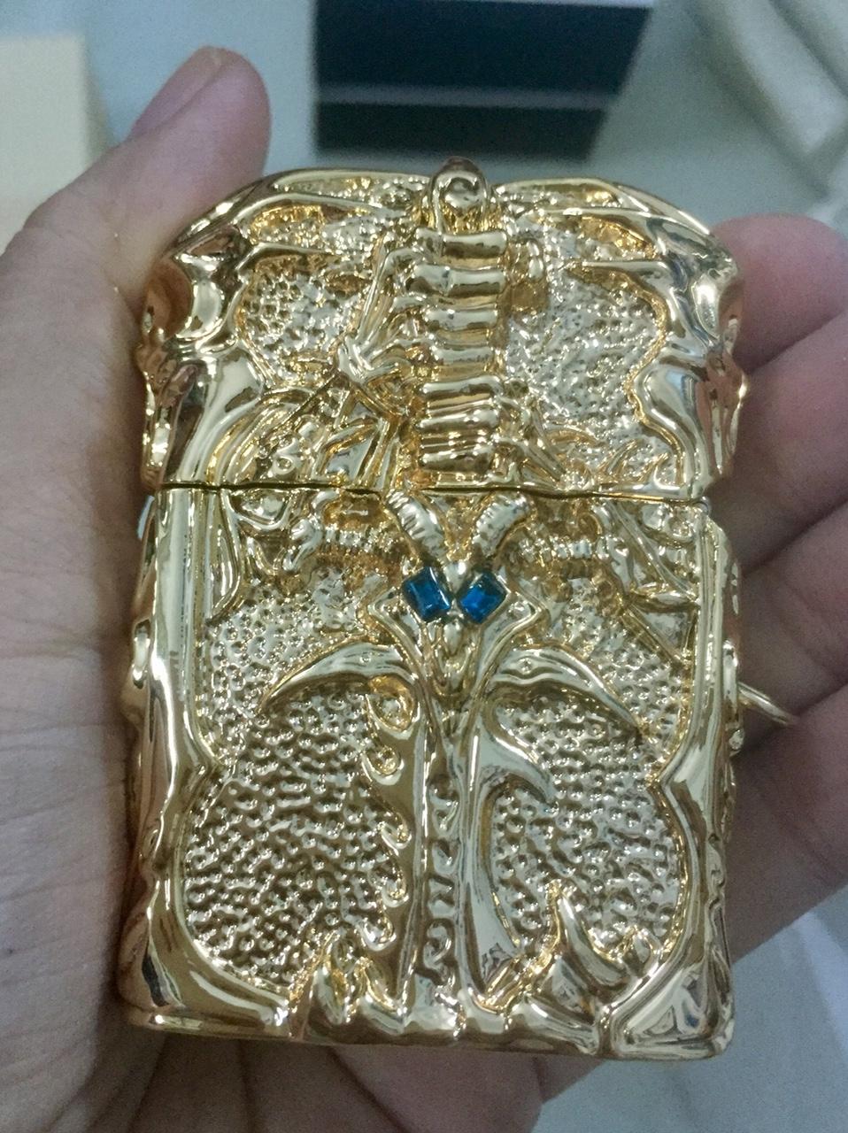 BẬT LỬA CHIEF HÌNH ĐẦU LÂU VÀNG
