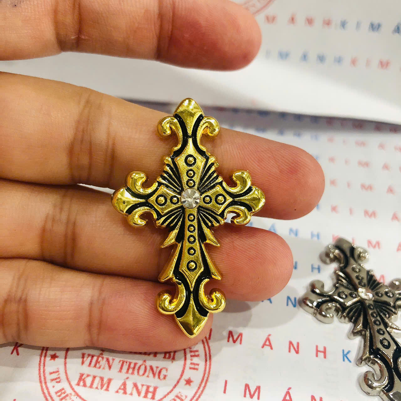 Miếng dán Eblem trang trí Zip po chủ đề Thánh Giá, chất liệu đồng thau Solid Brass, hàng chuẩn zin Mỹ