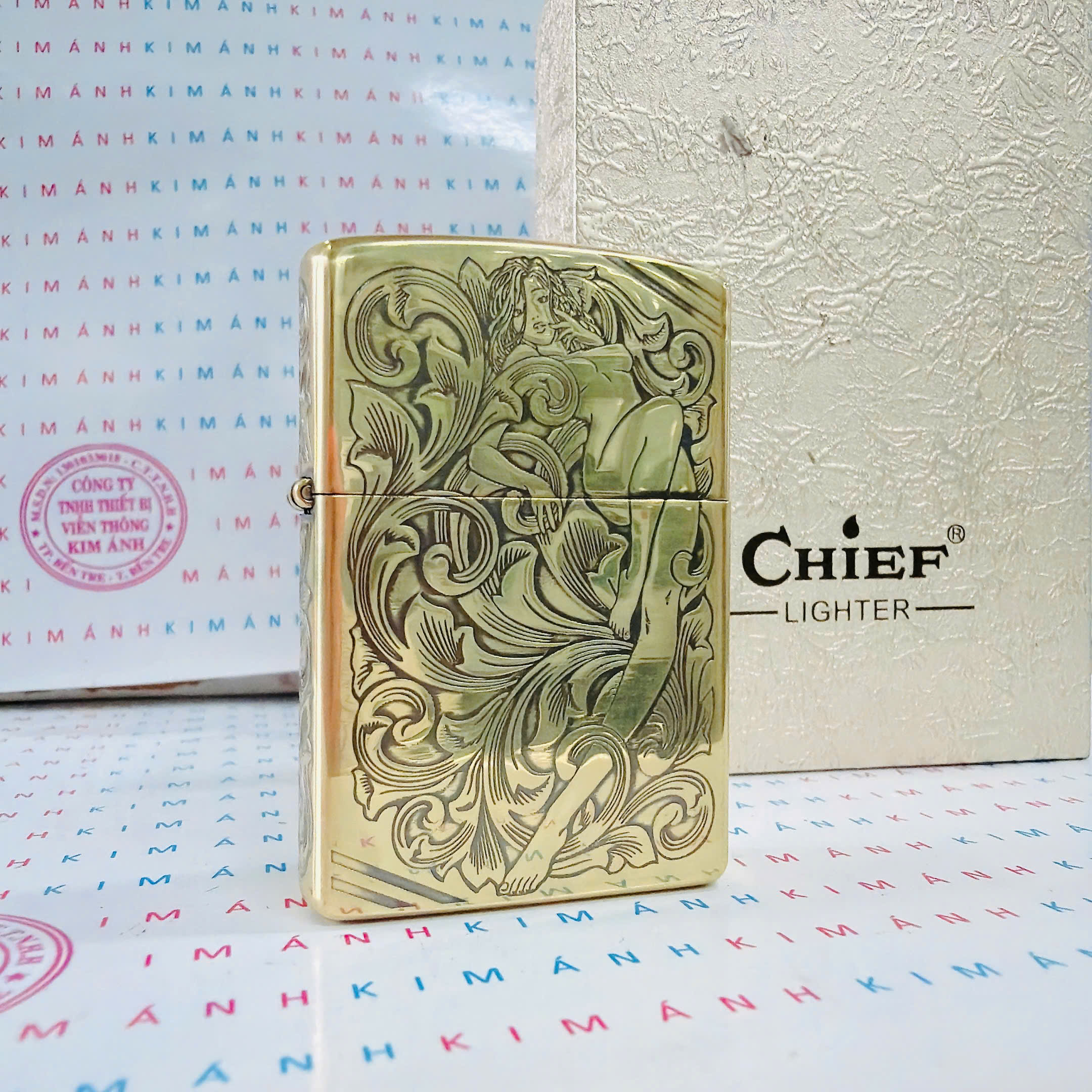 Bật Lửa CHIEF Yêu Hoa Màu Vàng CF1089YT- Hàng Chính Hãng Vỏ Đồng Nguyên Khối Càng Dùng Càng Sáng Bóng