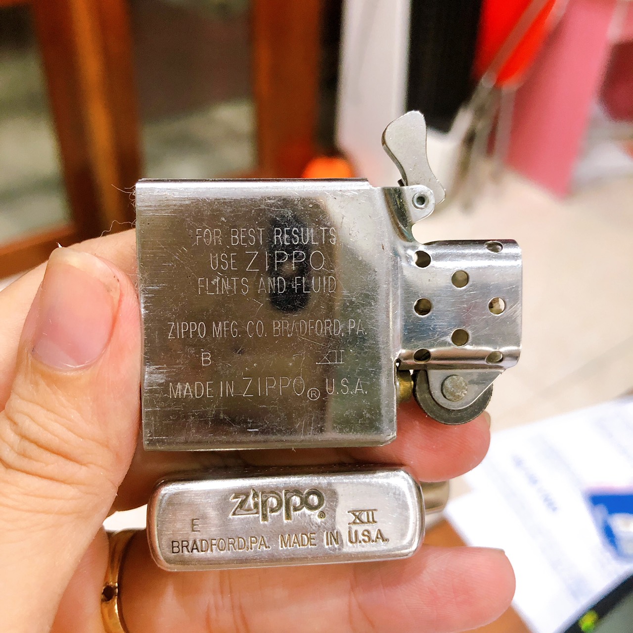 Bật lửa Zippo Mỹ Lacke Bạc khắc ăn mòn 2 mặt GIANTS SPIRIT OF TRADITION, bản giới hạn Limited No. 0740, Hàng chính hãng