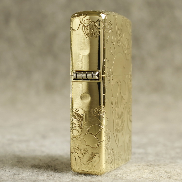 Bật lửa Zippo Mỹ Brass mã 204 khắc 3D nổi 5 mặt đầu lâu thần trấn tà, Hàng chính hãng