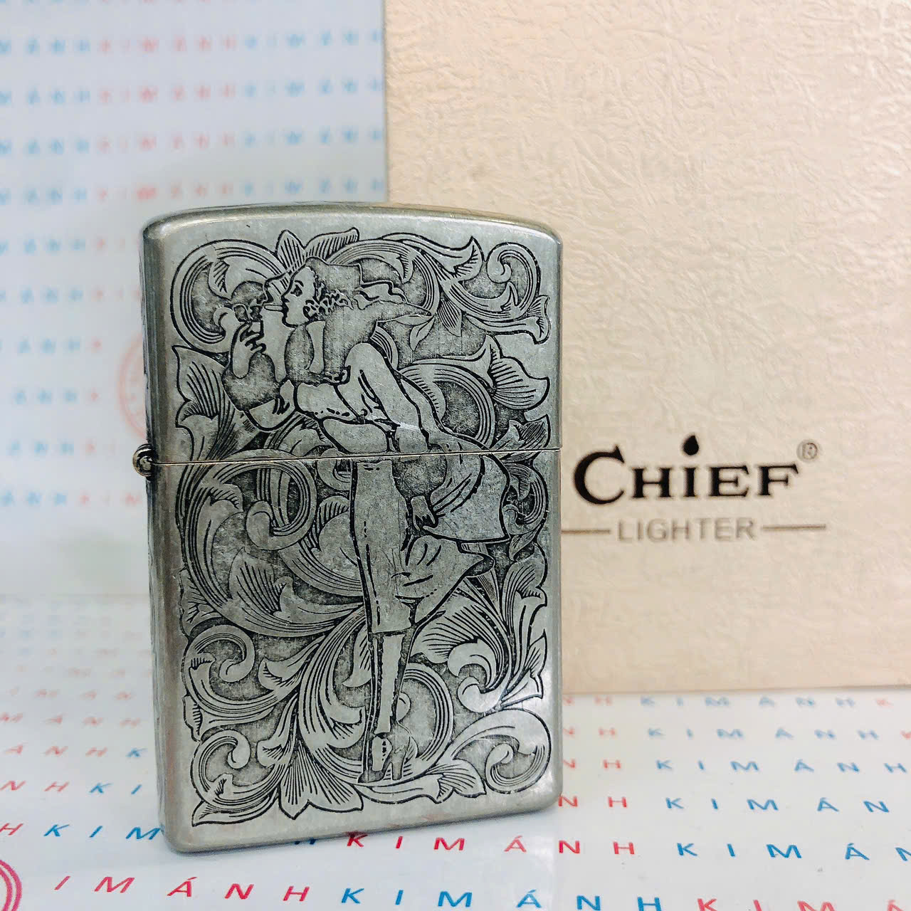 Bật lửa CHIEF CF1323GY Cô Gái Gió Bạc - Chất Liệu Đồng Càng Dùng Càng Sáng (Hàng Chính Hãng)