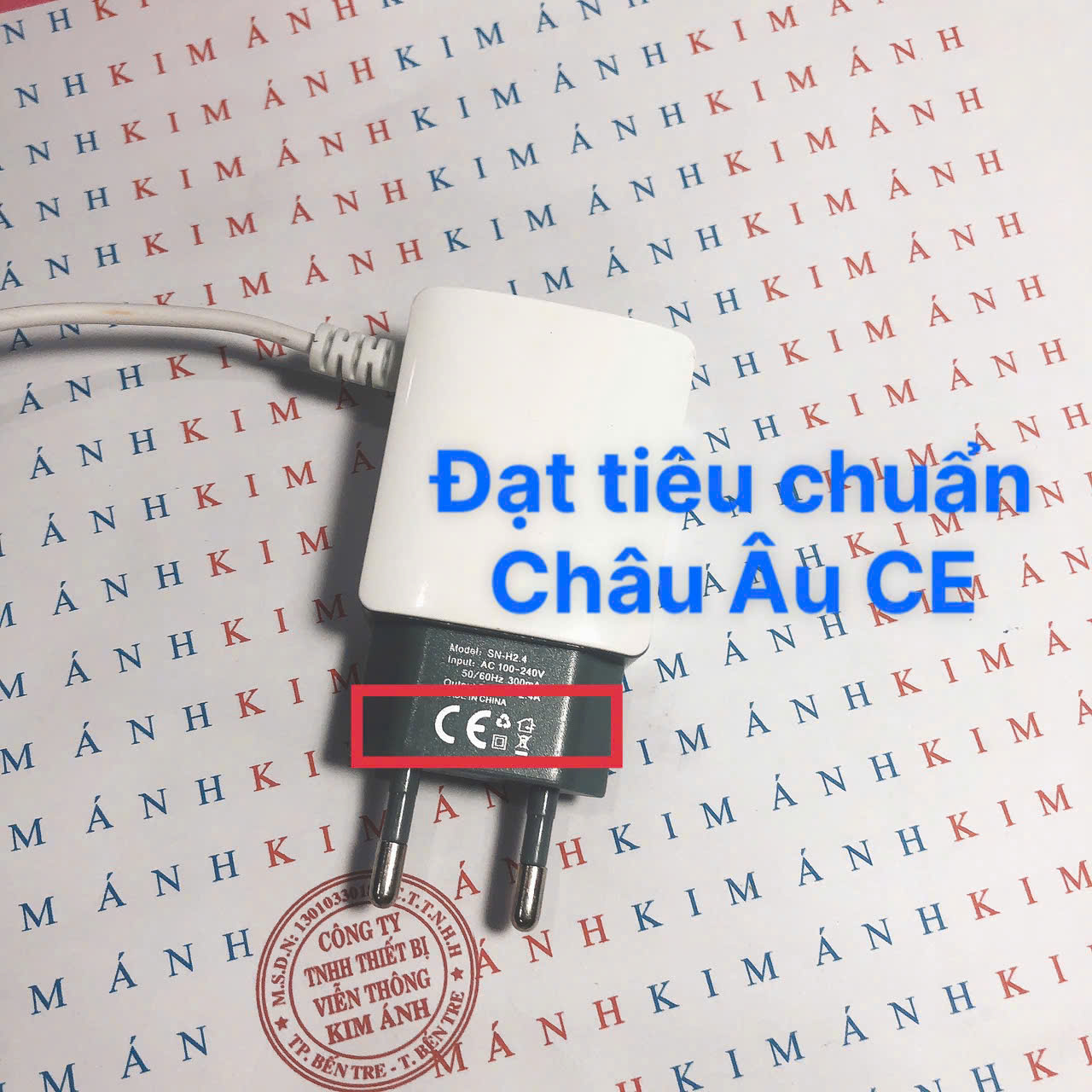 Sạc điện thoại Hammer liền dây 2.4A chân cắm Micro, có thêm cổng USB dự phòng, Kim Ánh bảo hành chính hãng 1 năm