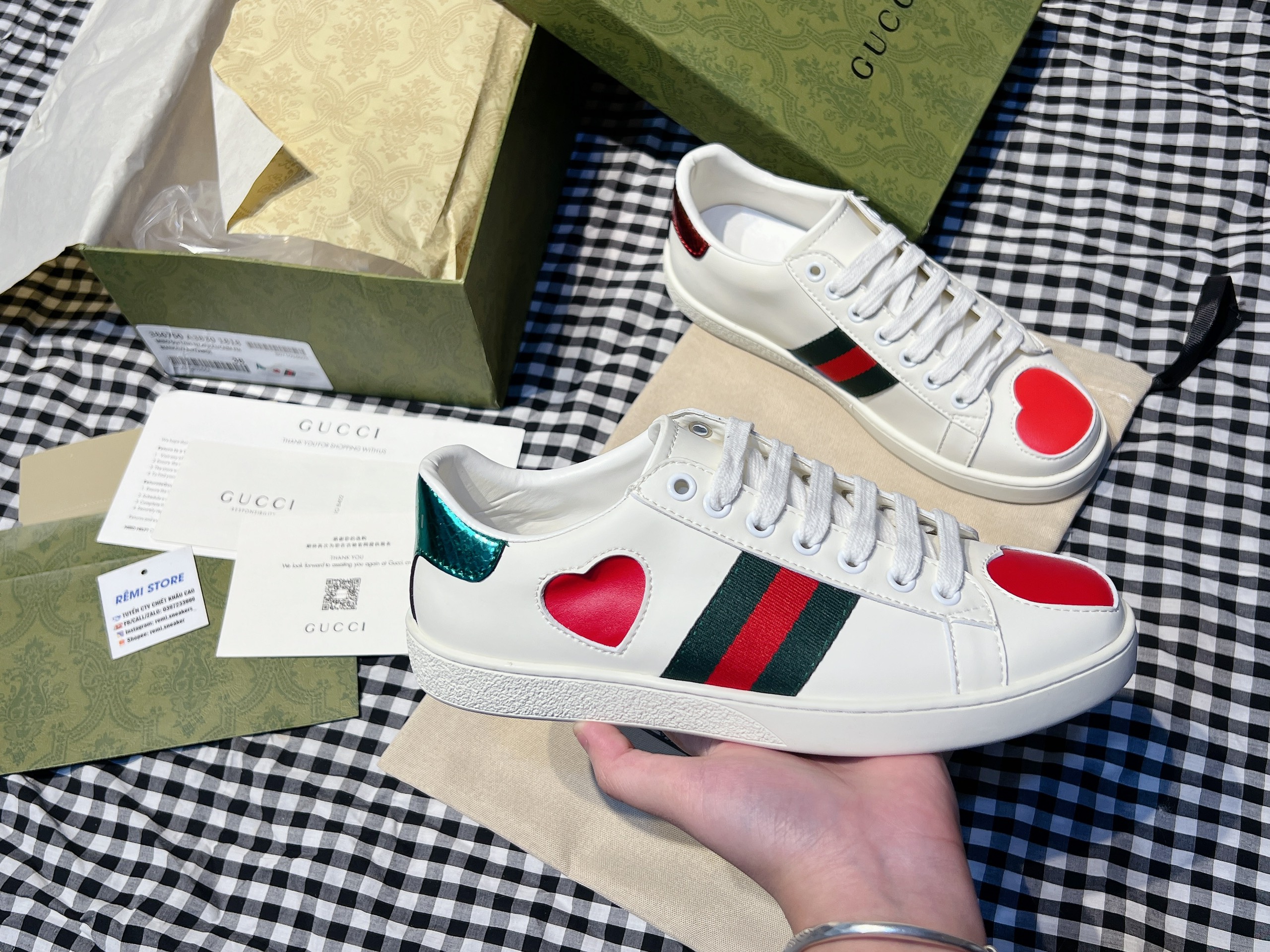 GUCCI TRÁI TIM ❤️ sale