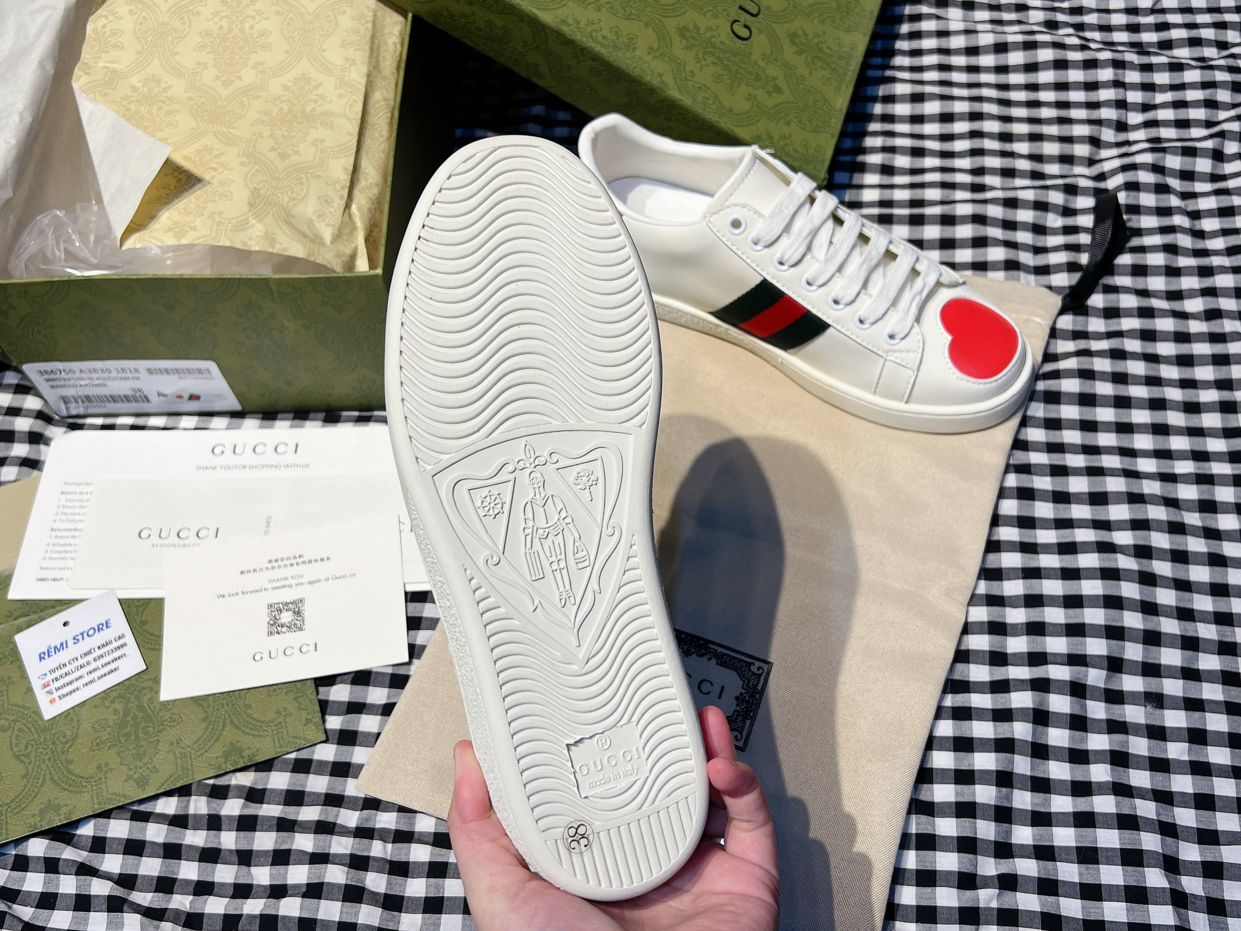 GUCCI TRÁI TIM ❤️ sale