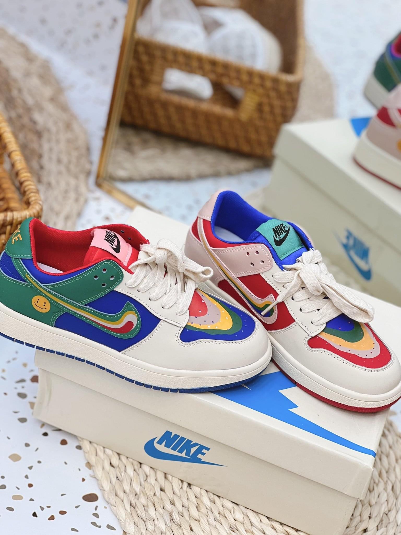 NIKE CẦU VỒNG 7 MÀU THẤP