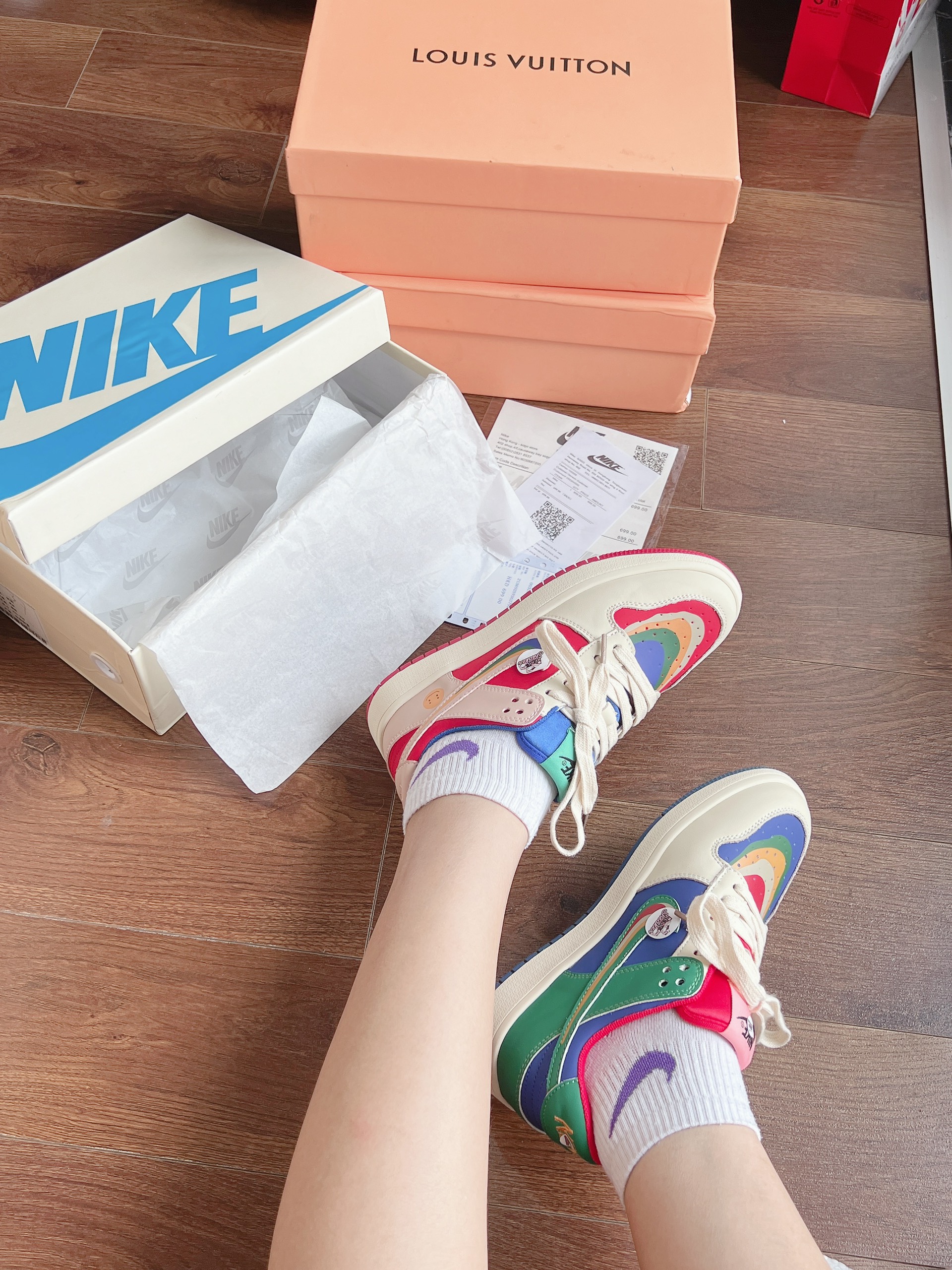NIKE CẦU VỒNG 7 MÀU THẤP