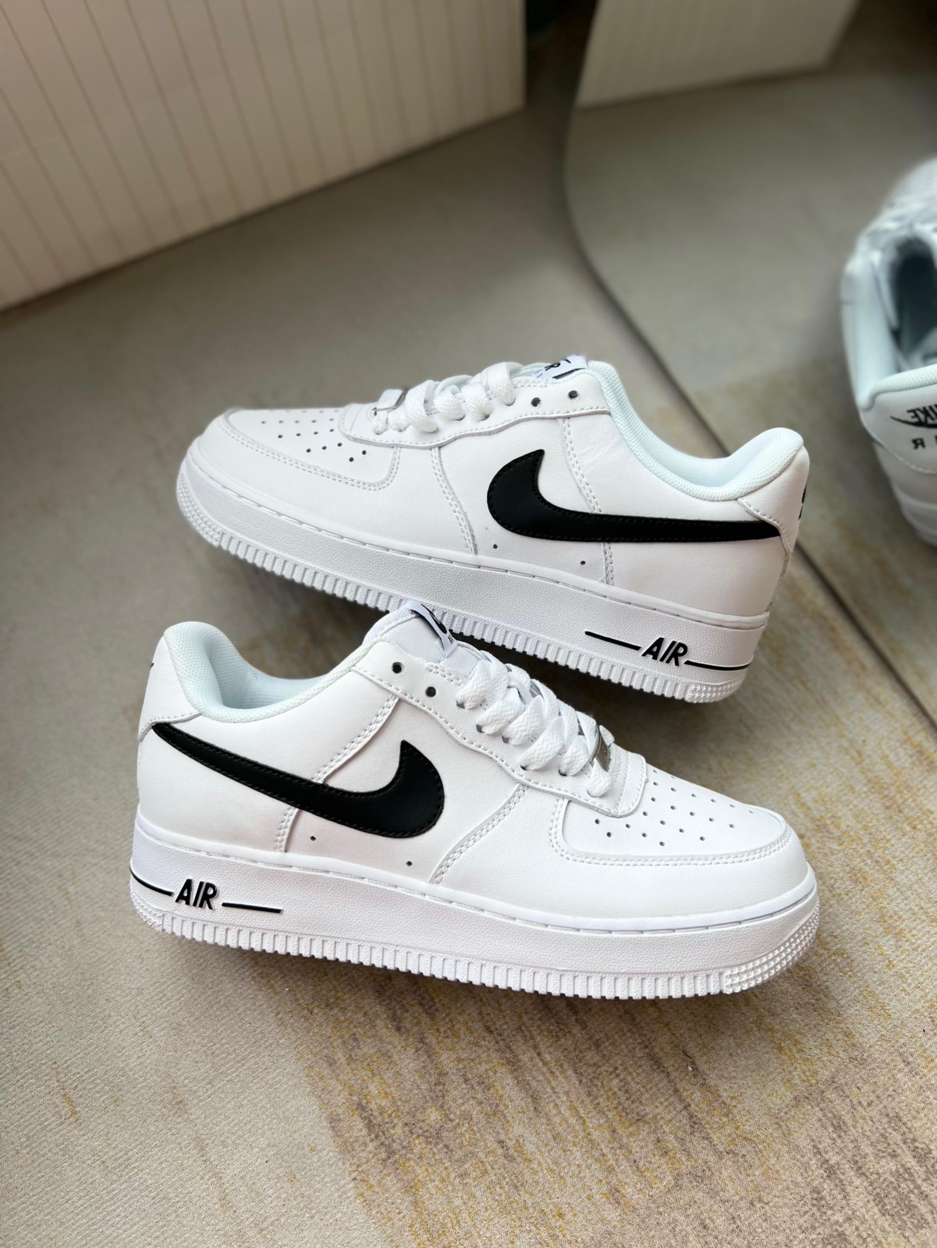AF1 VẠCH ĐEN