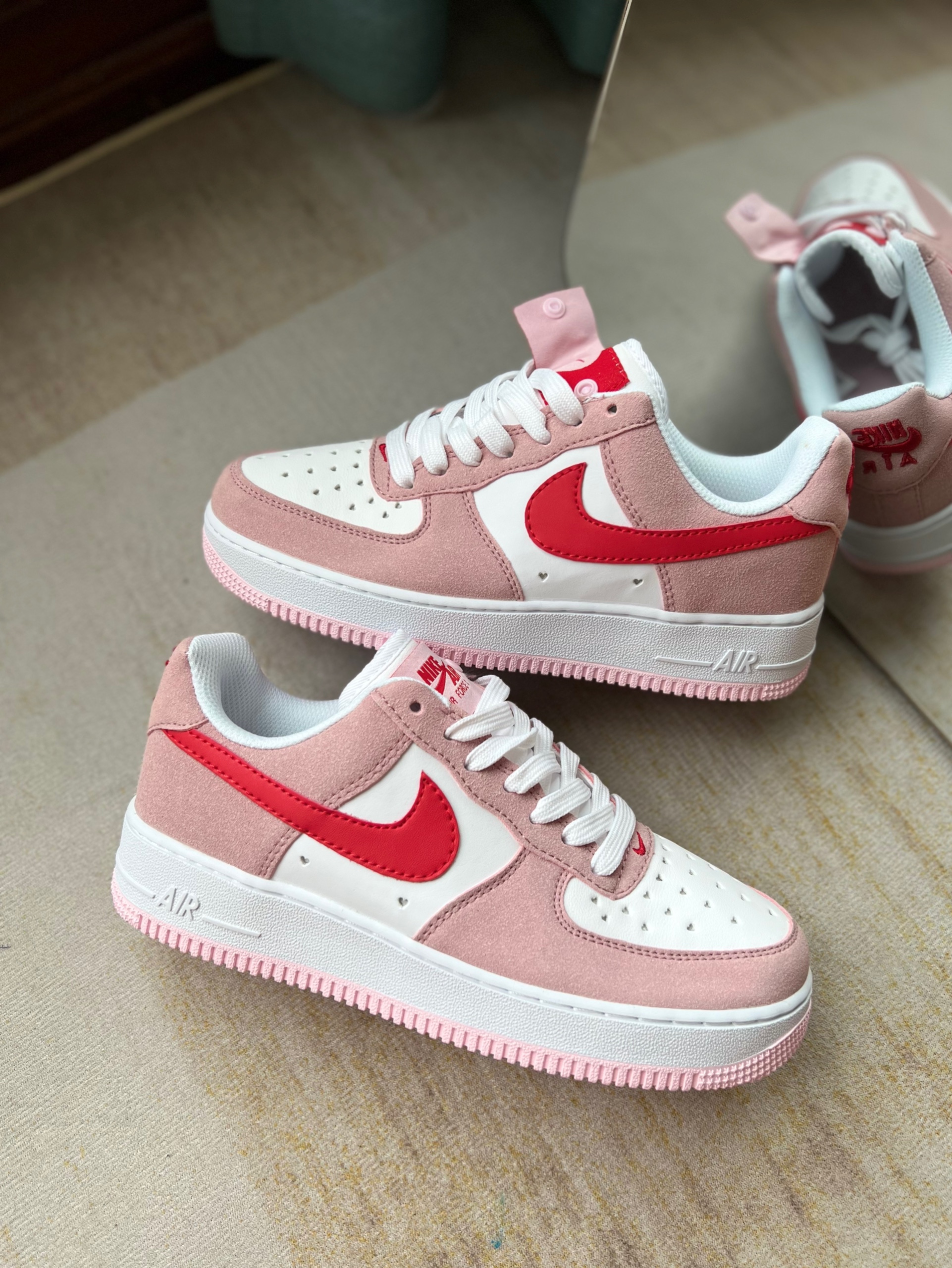 AF1 VALENTINE