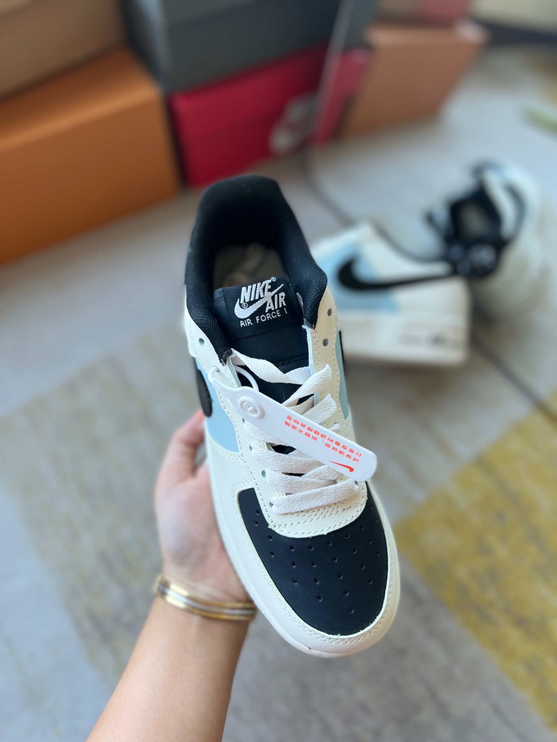 AF1 XÁM ĐEN KEM