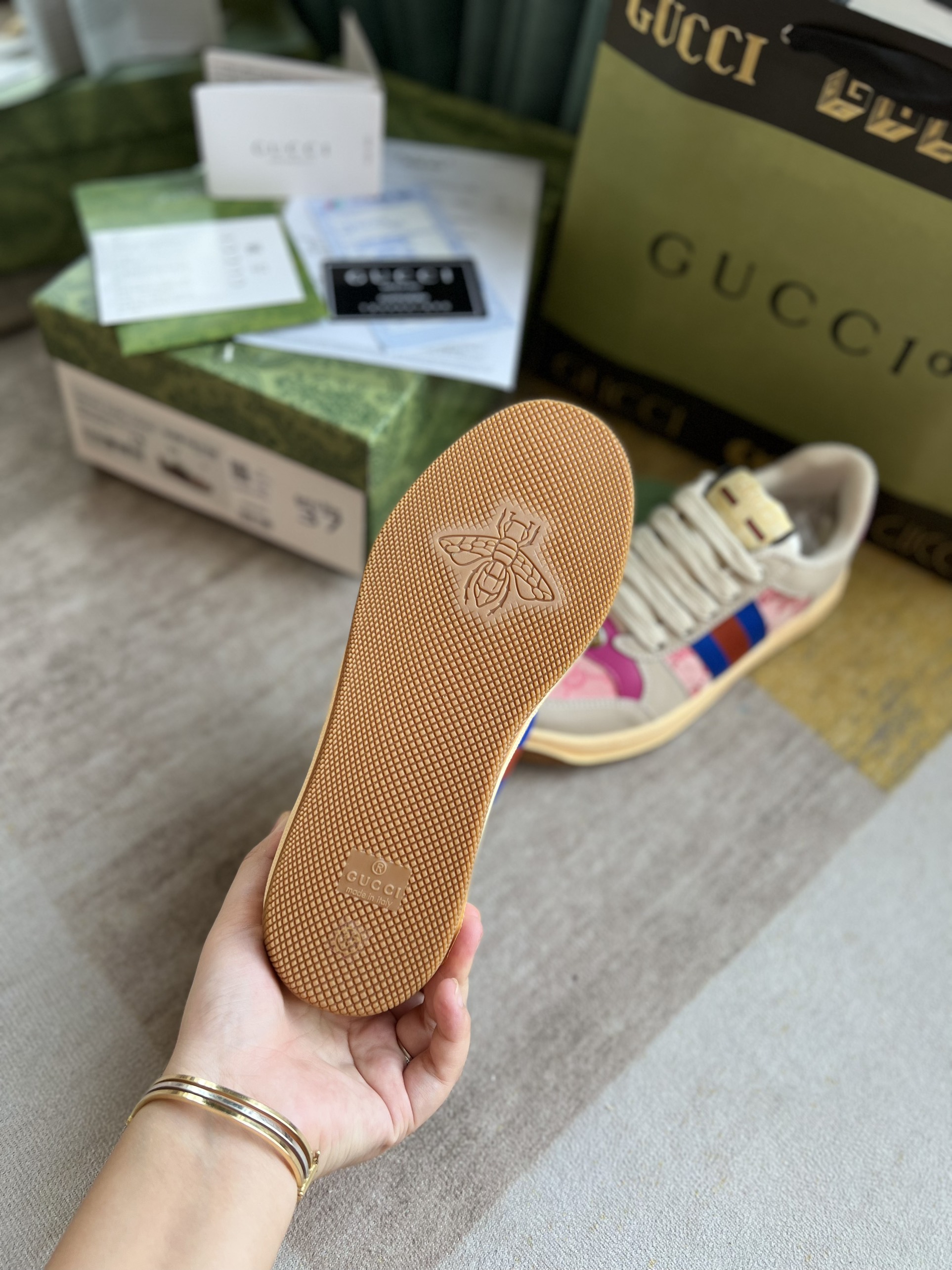 GUCCI ST HỒNG