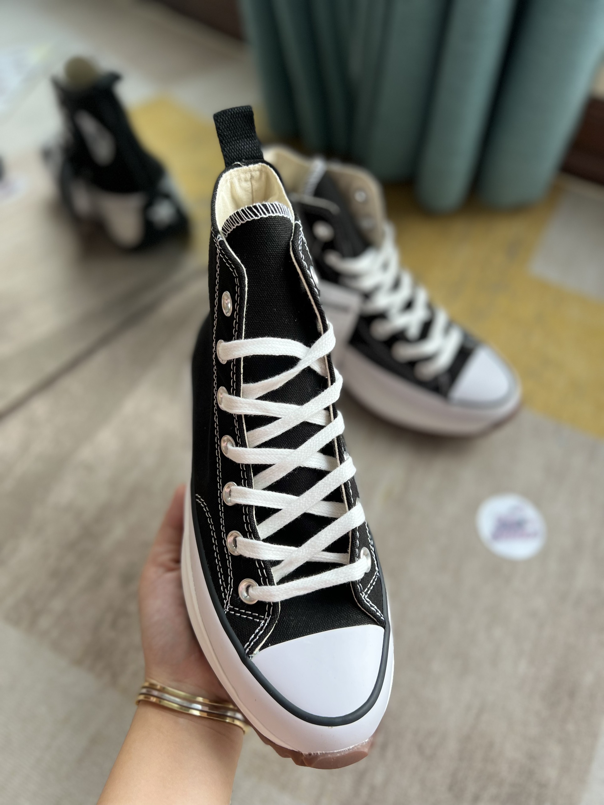 CV RUN ĐEN CAO sale