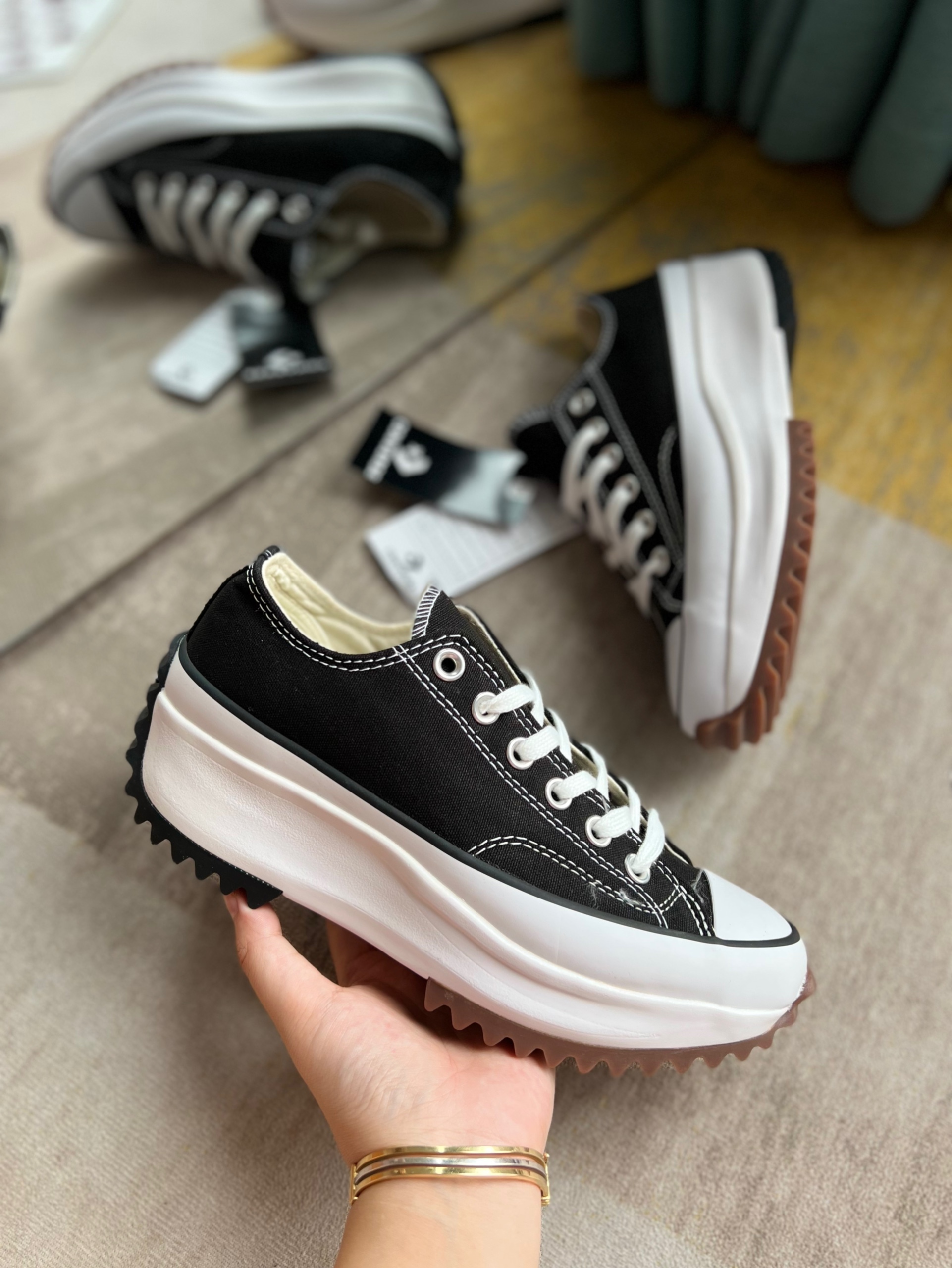 CV RUN ĐEN THẤP sale