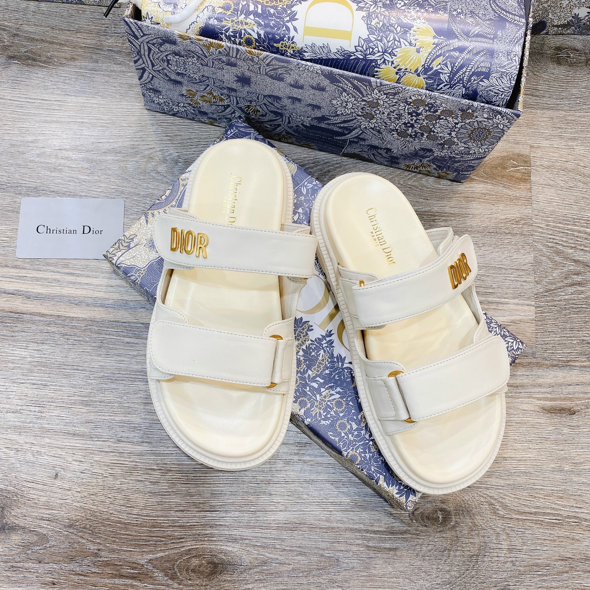 dép dior trắng