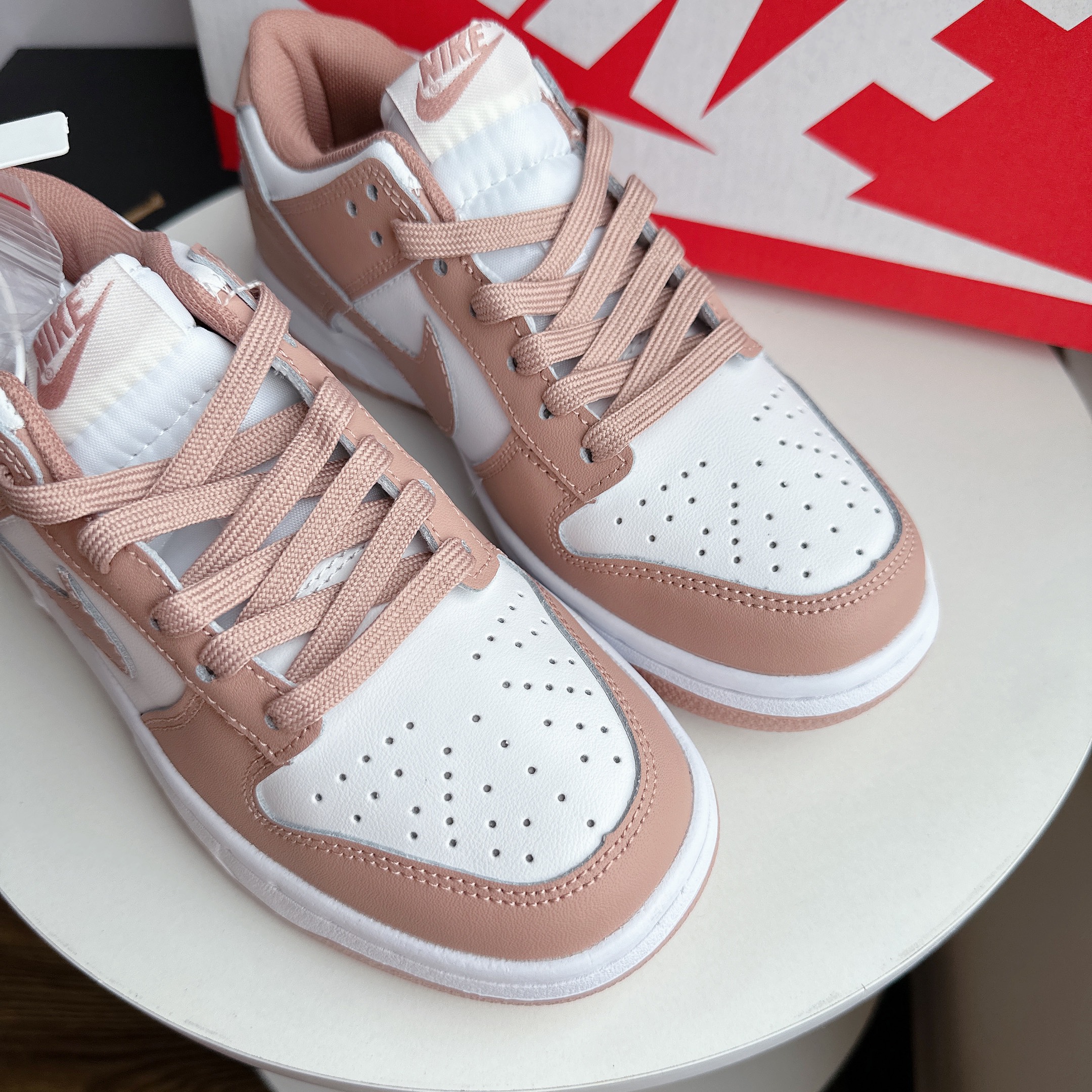 NIKE SB HỒNG ĐẤT sale