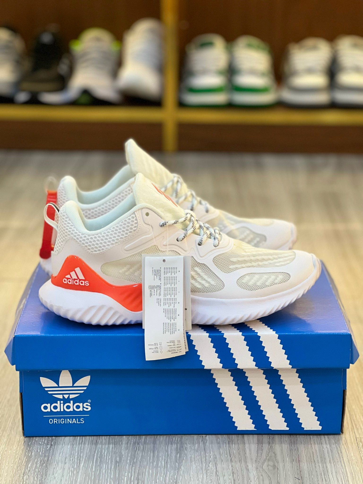 alpha 2023 trắng cam SALE