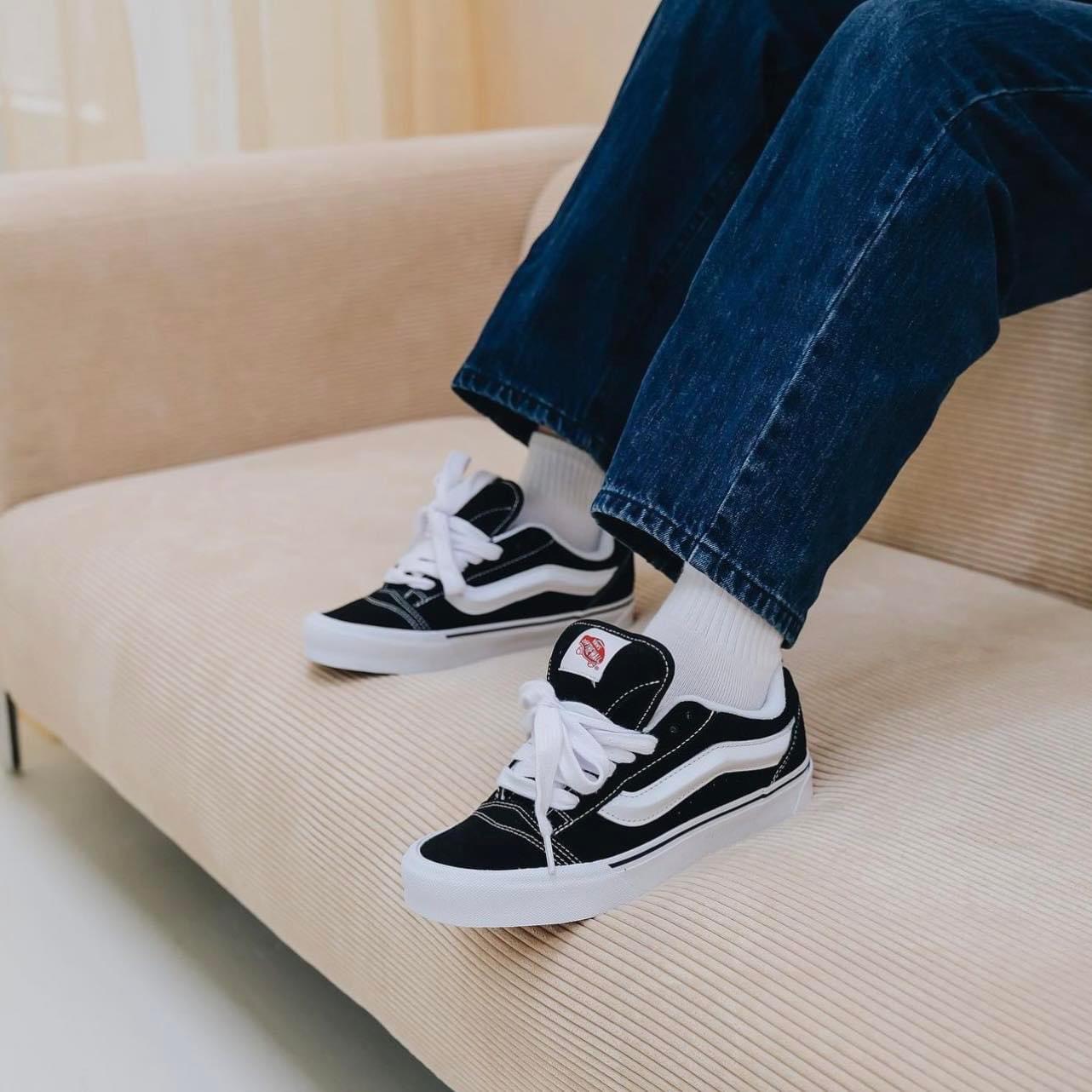vans knu skool đen