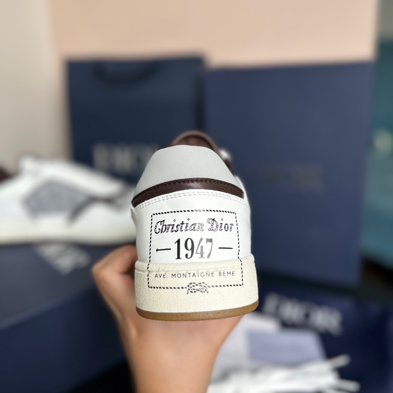 dior B27 kem nâu