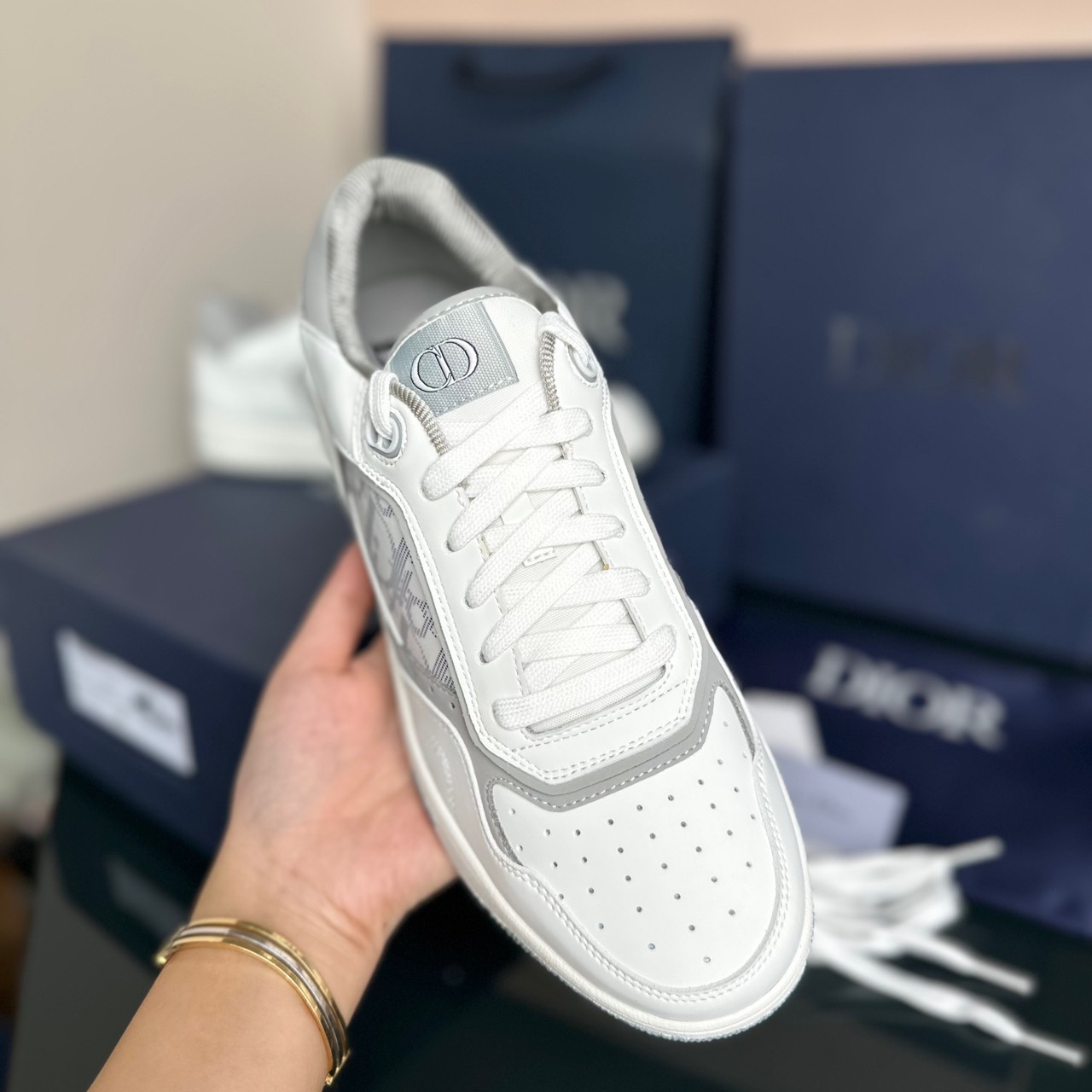 dior B27 trắng xám