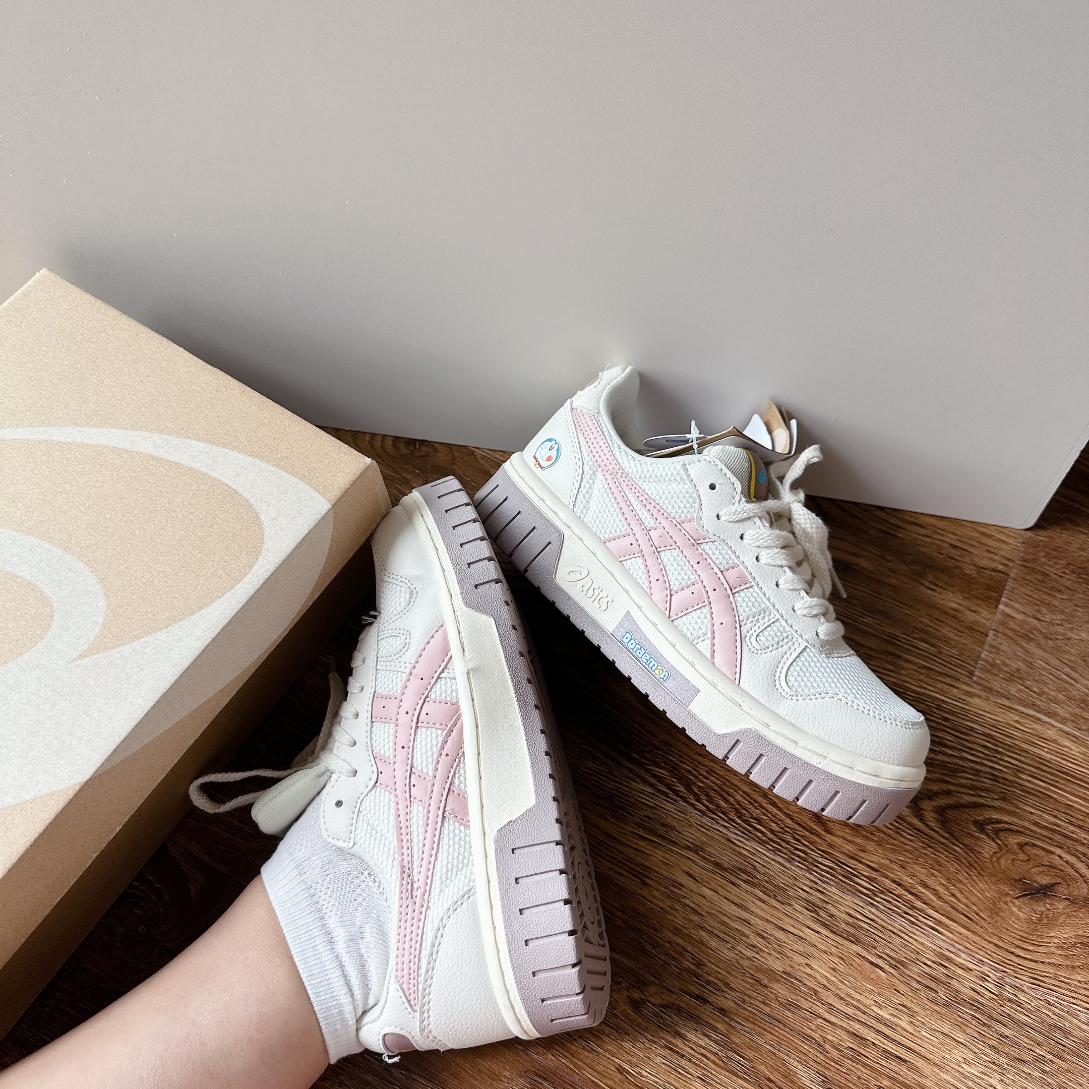 asics doraemon