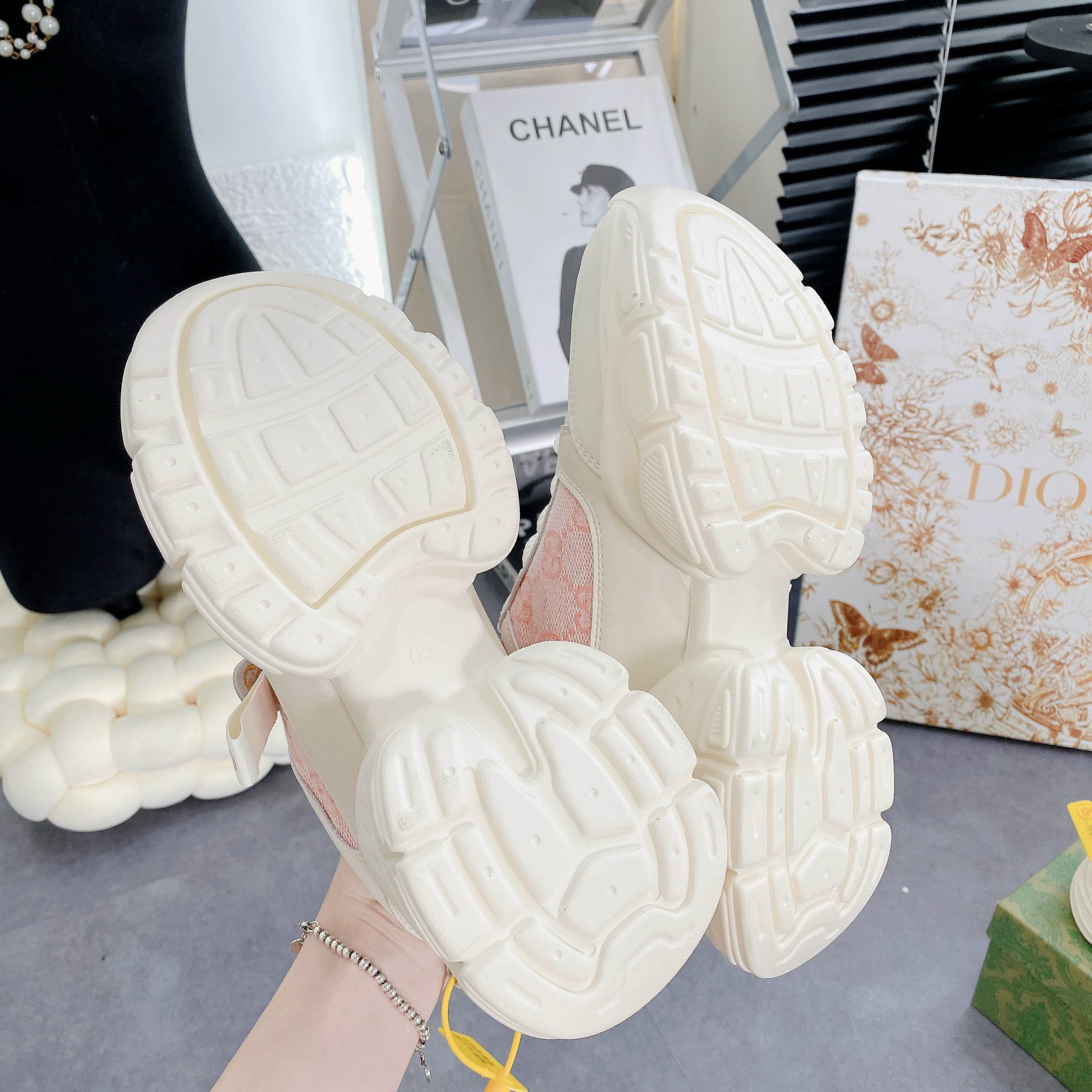 gucci hồng cam mới