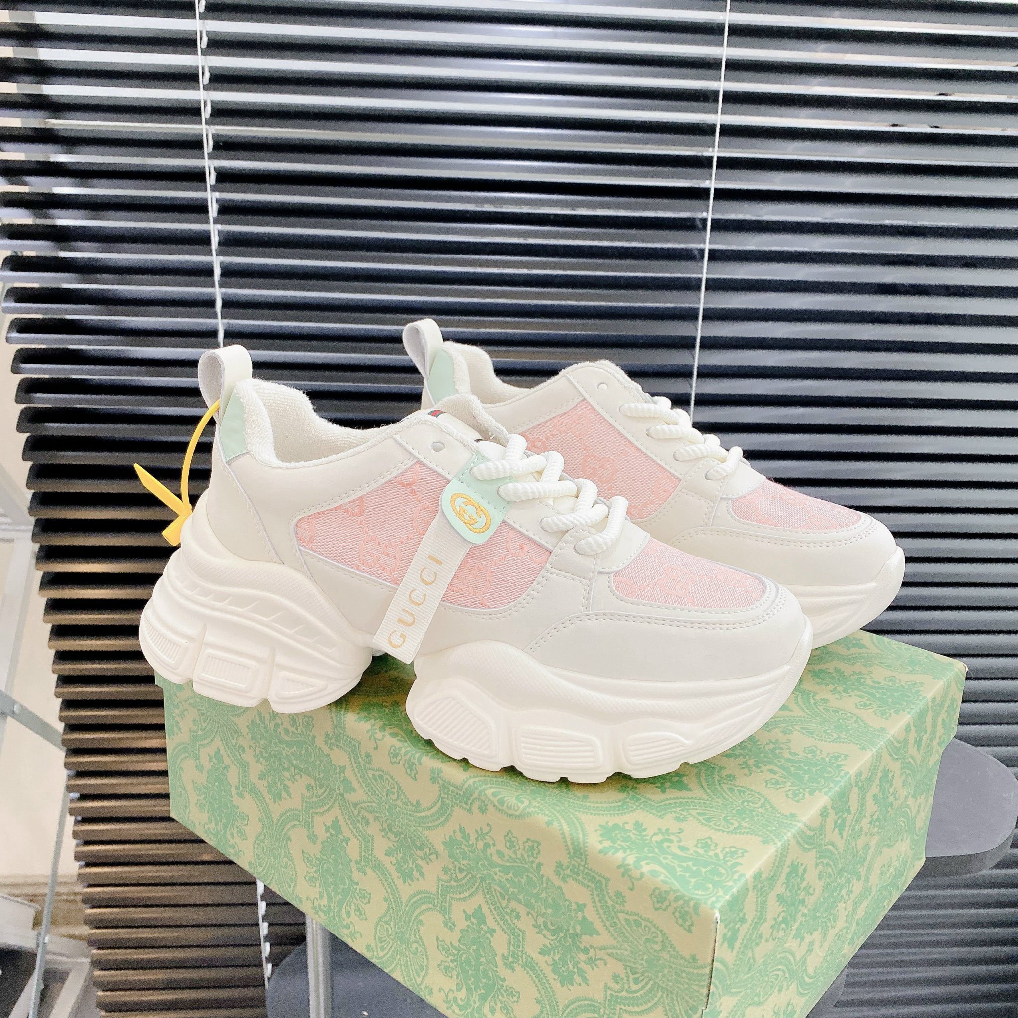 gucci hồng cam mới