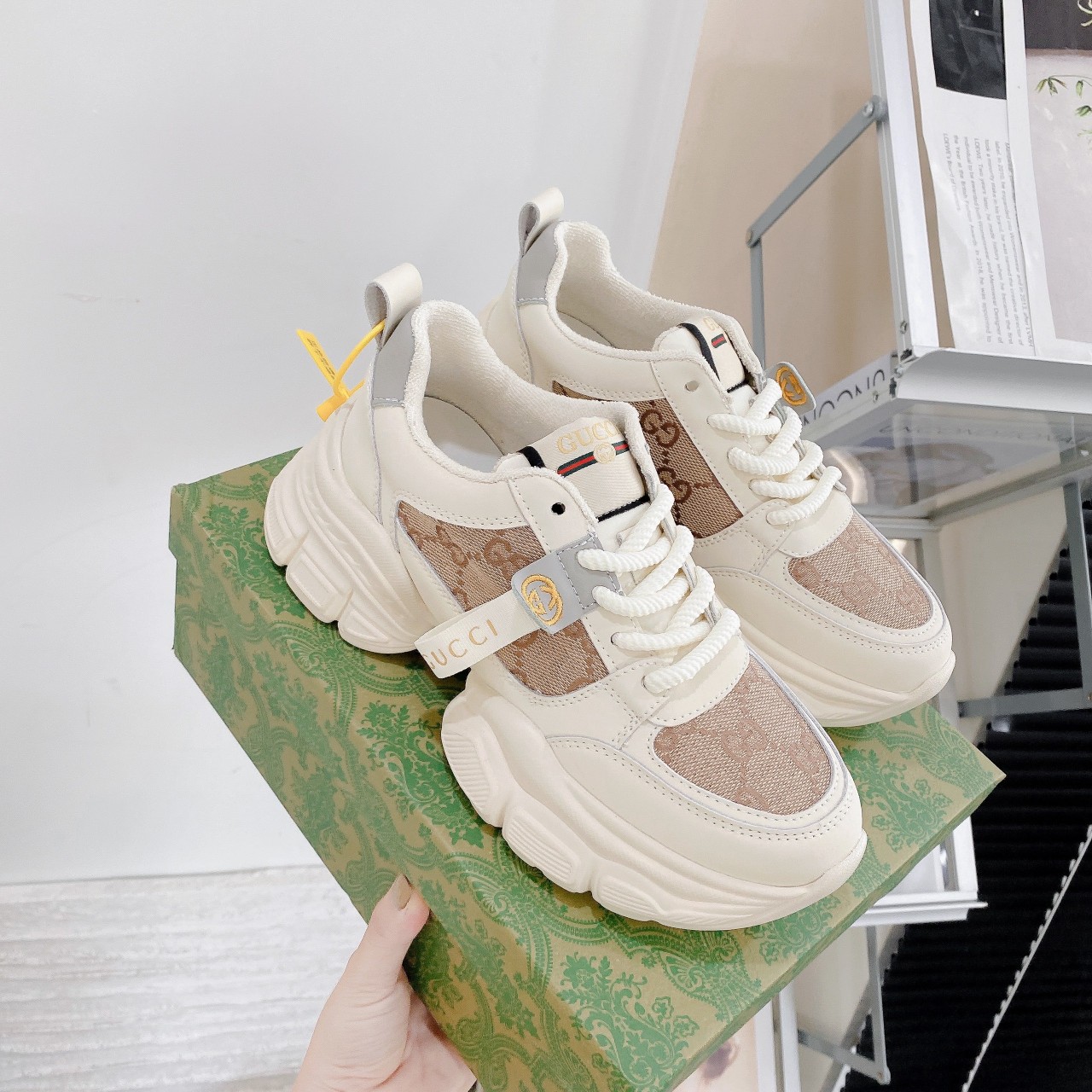 gucci kem nâu mới