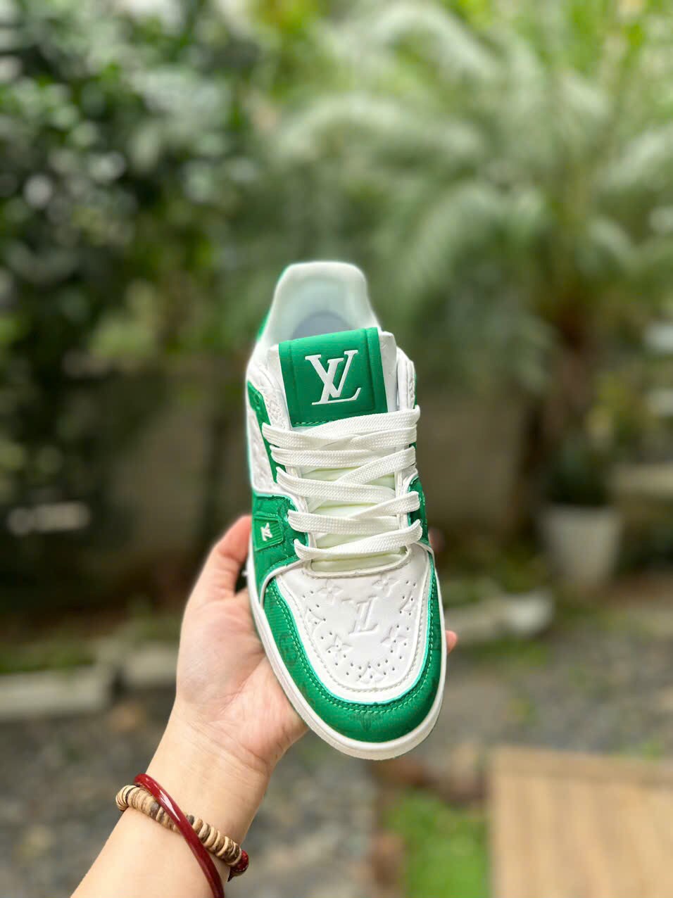 LV54 xanh lá