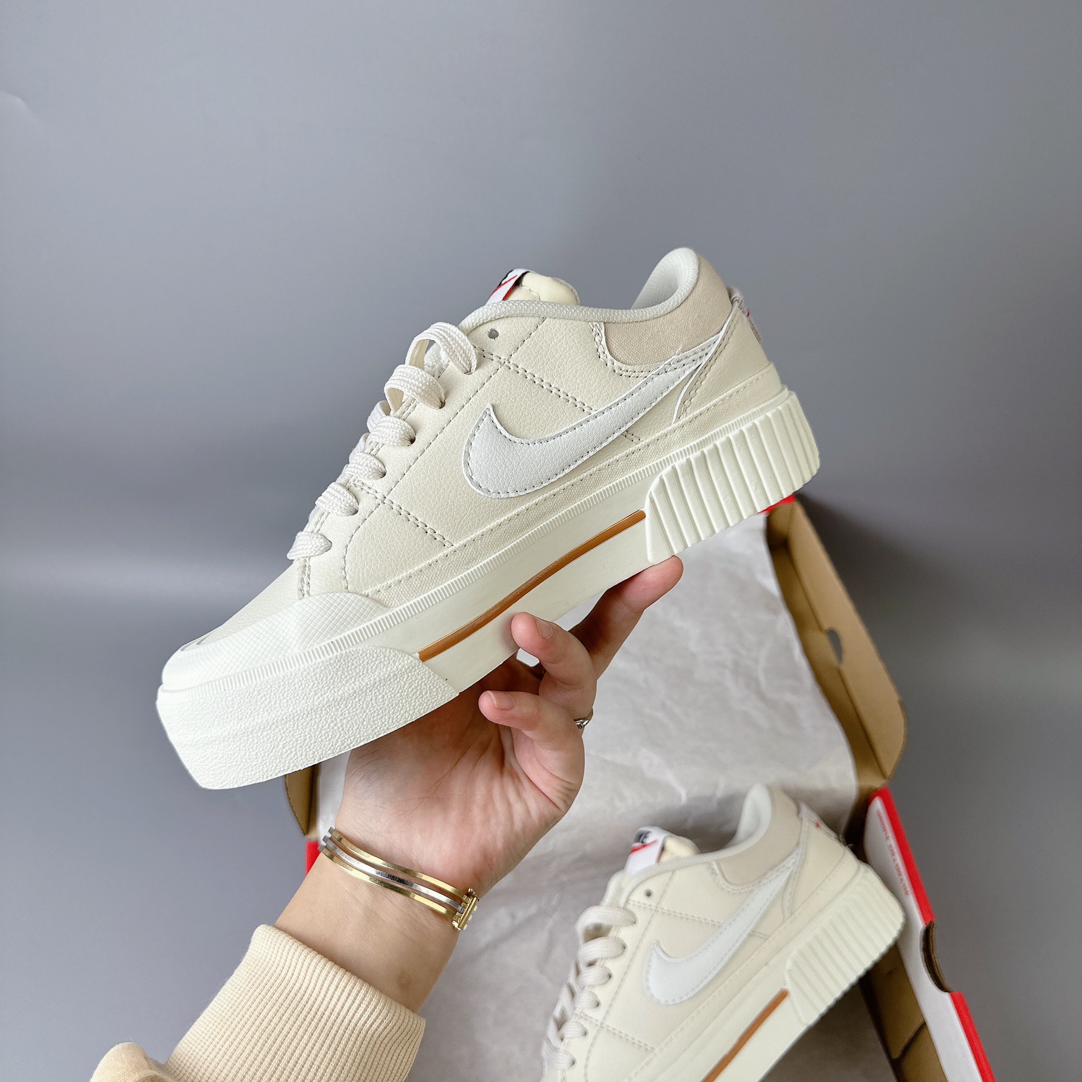 NIKE LEGACY KEM ĐẾ CAO
