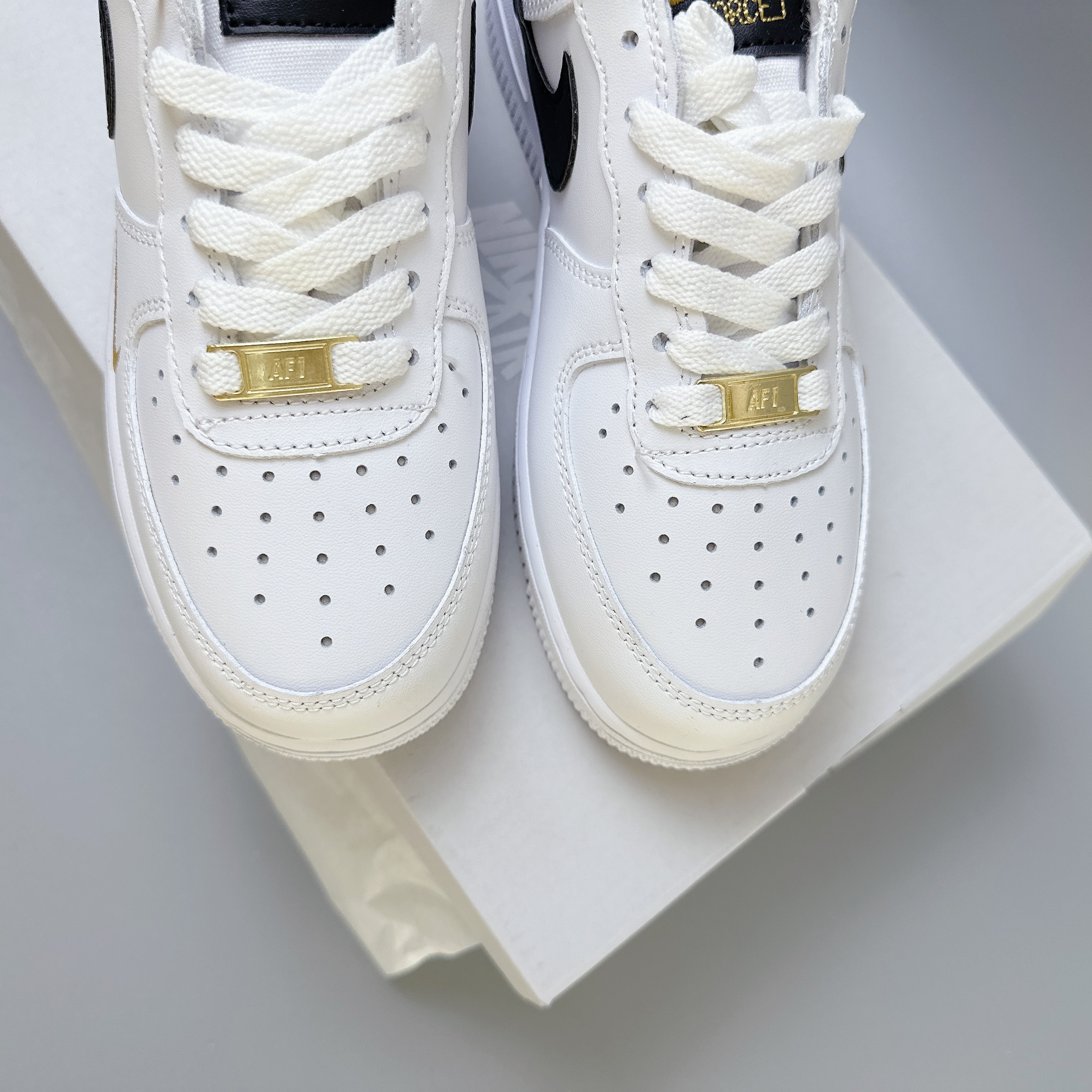 AF1 TRAINERS ĐEN