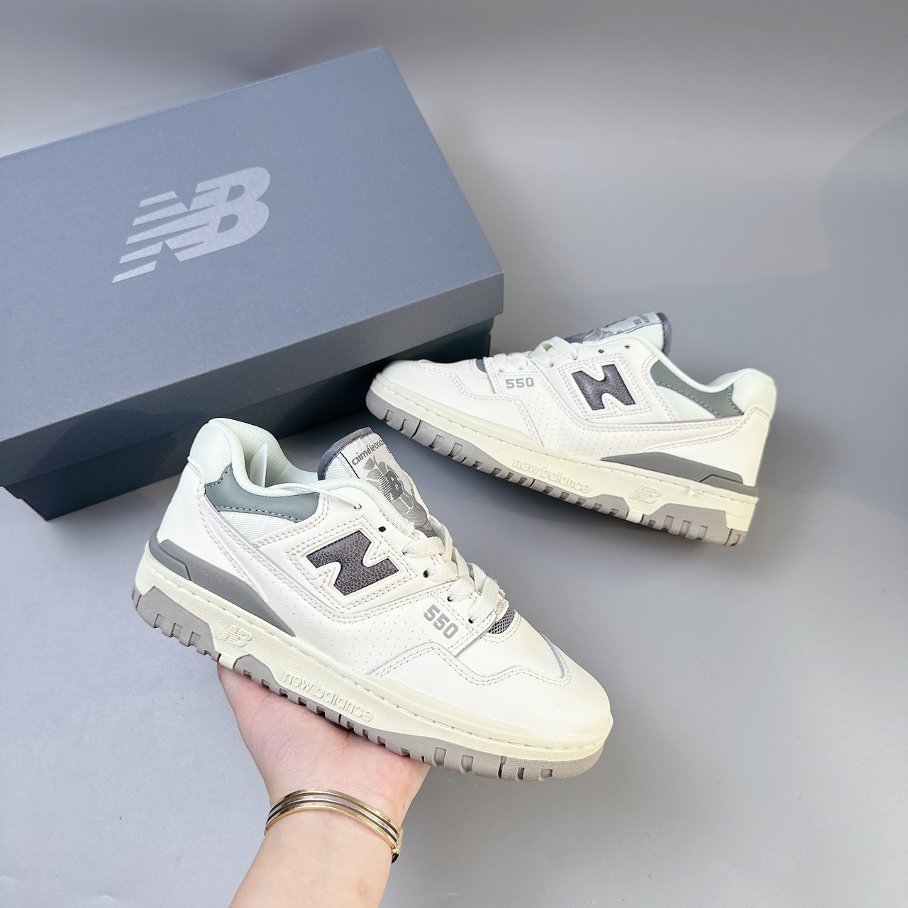NB550 XÁM