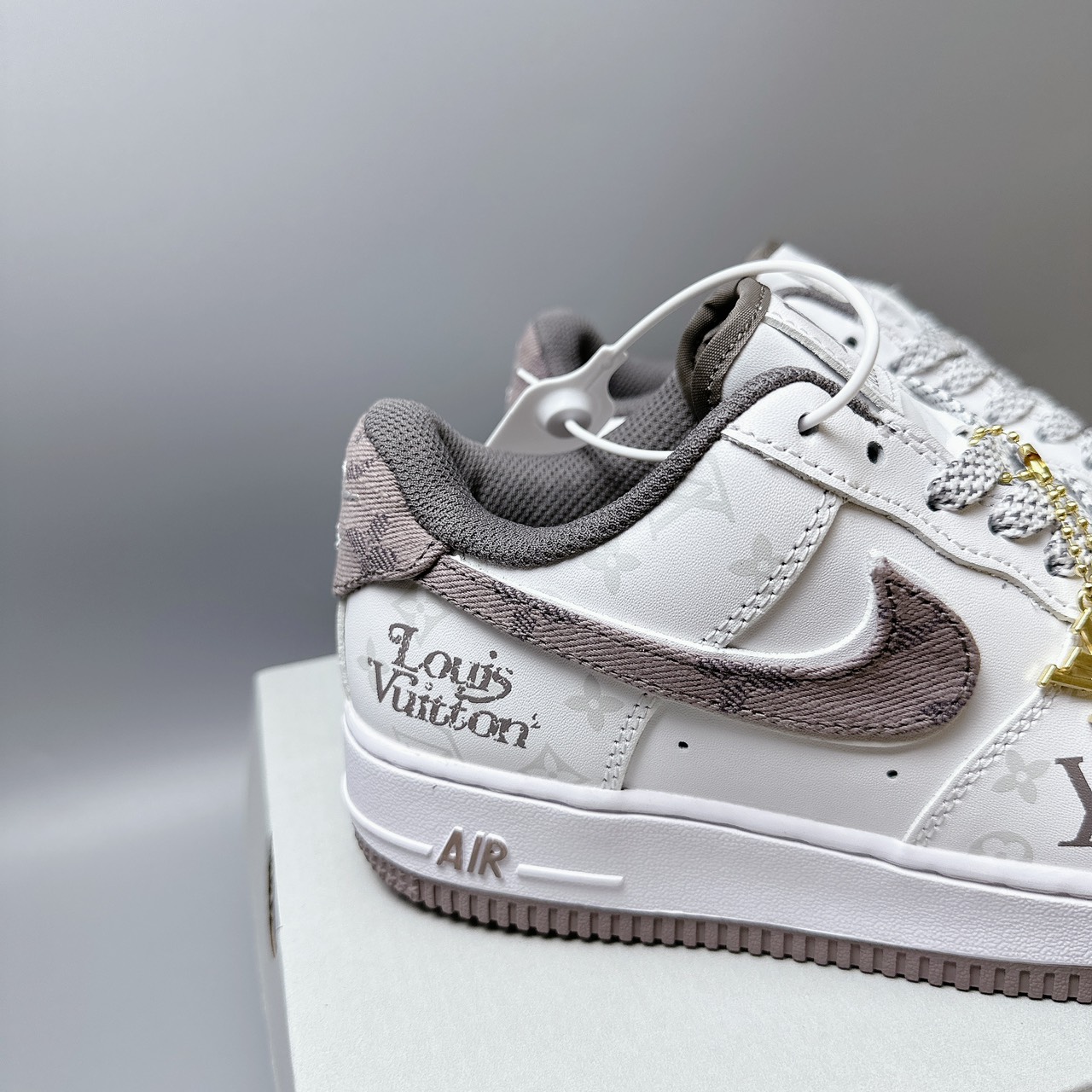 af1 lv vạch nâu