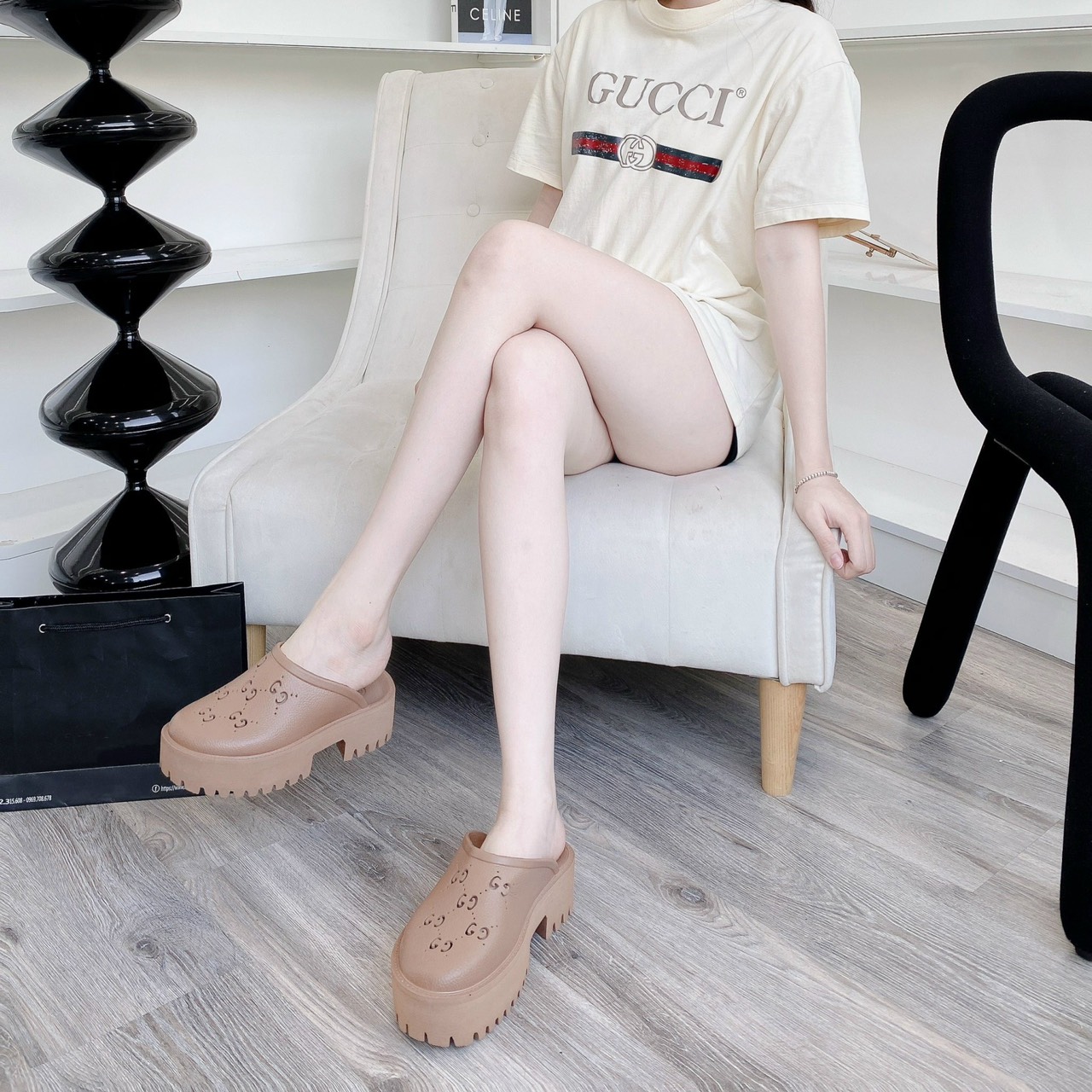 sục gucci nâu