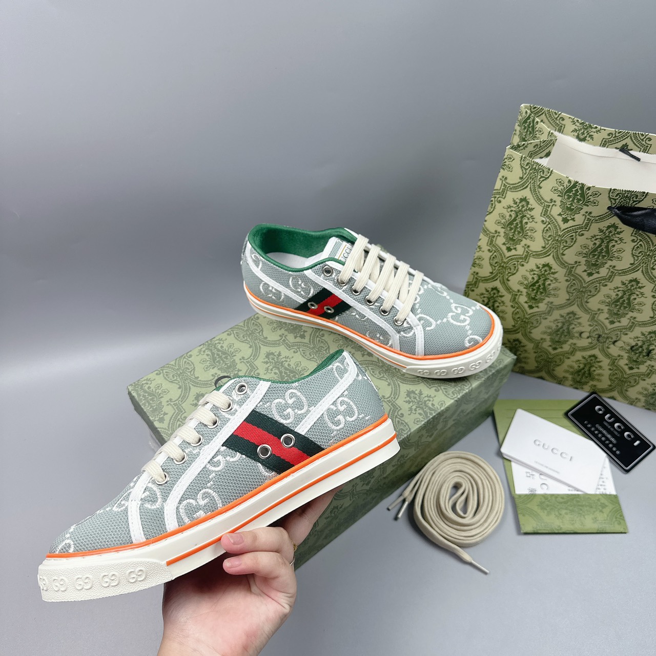 gucci 1977 xanh dương