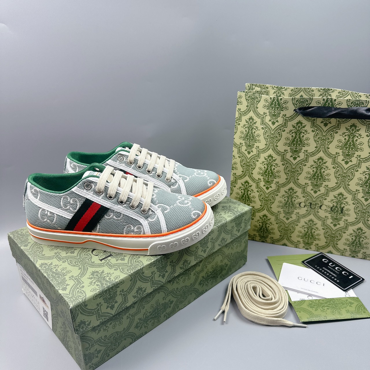 gucci 1977 xanh dương
