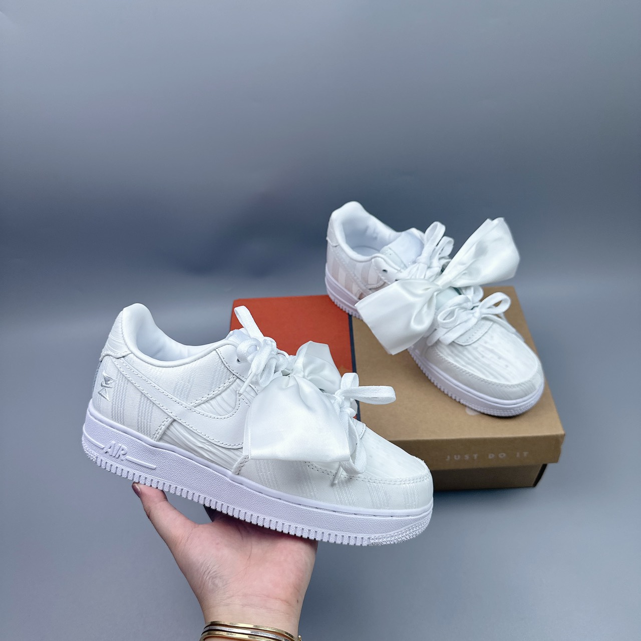 AF1 NƠ TRẮNG SALE - Main Image