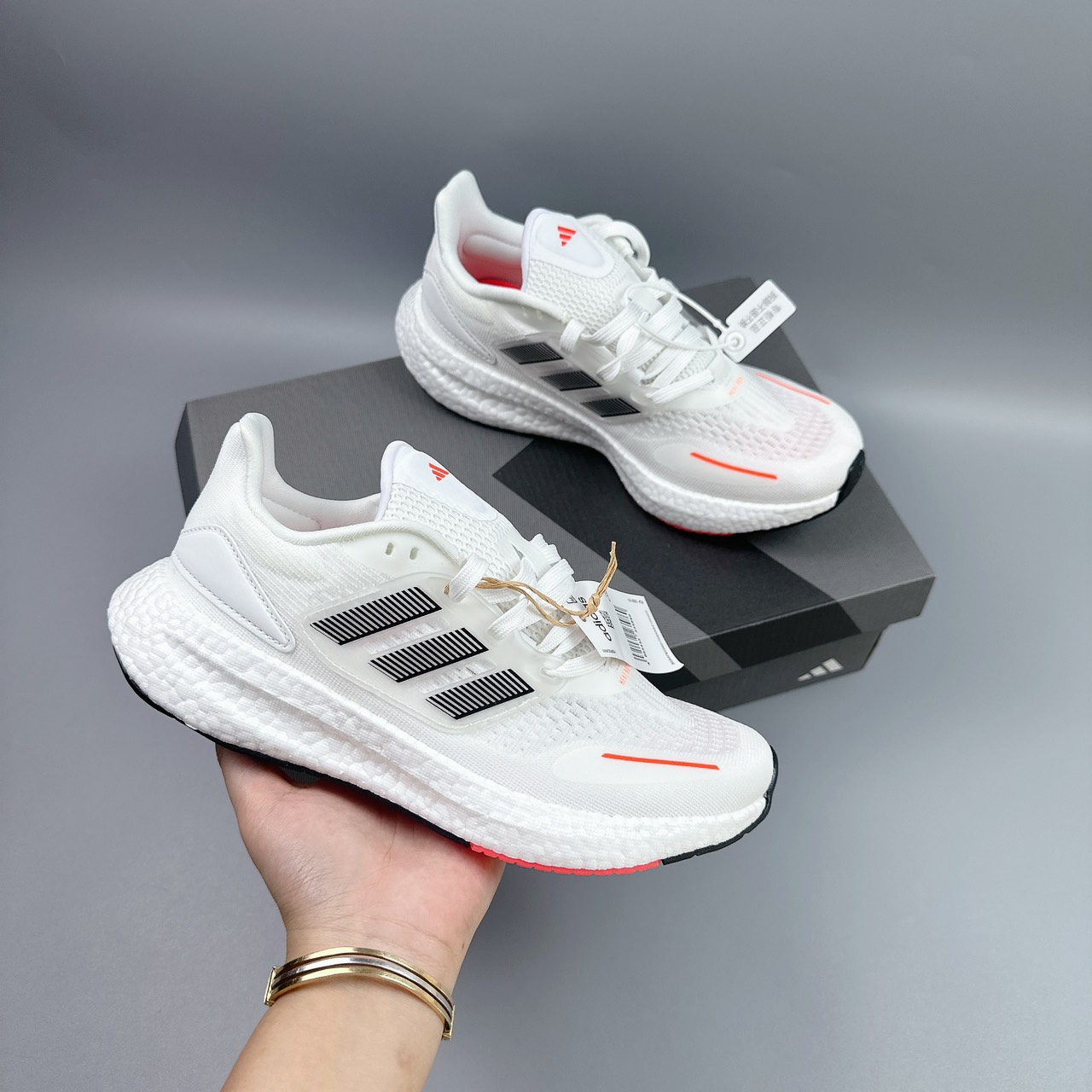 add pure boost trắng cam