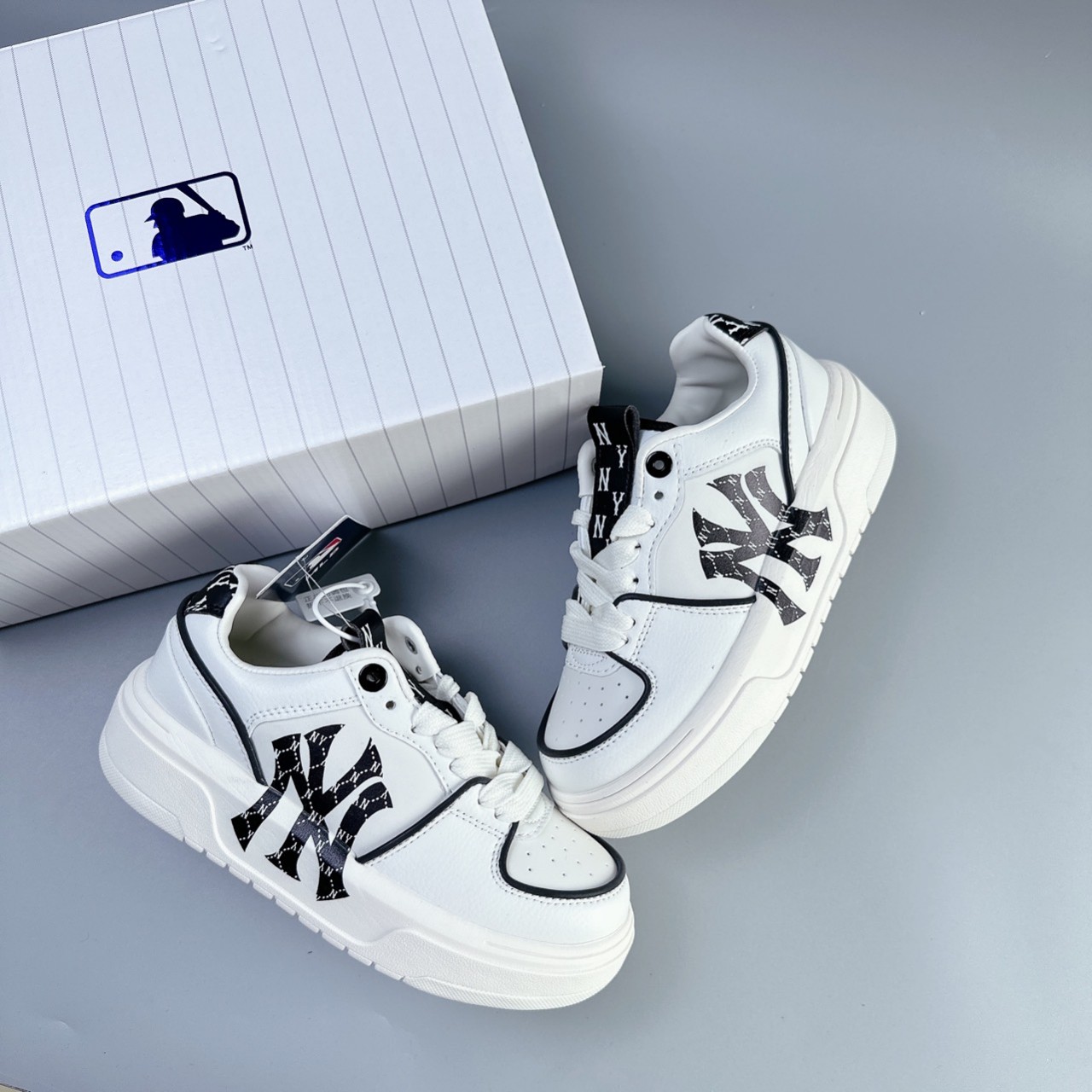 mlb liner mono đen