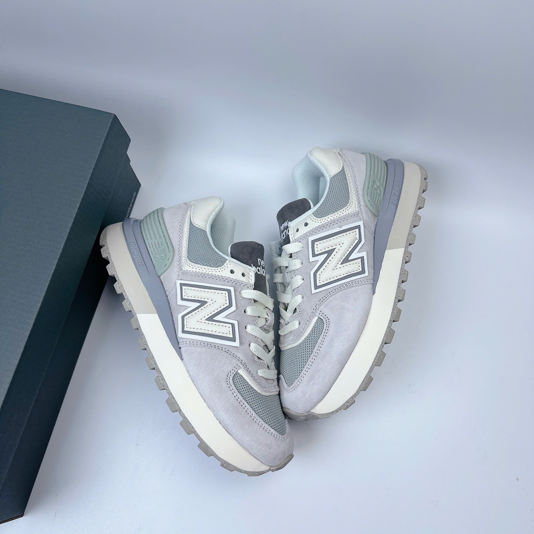 nb574 v2 xám xanh