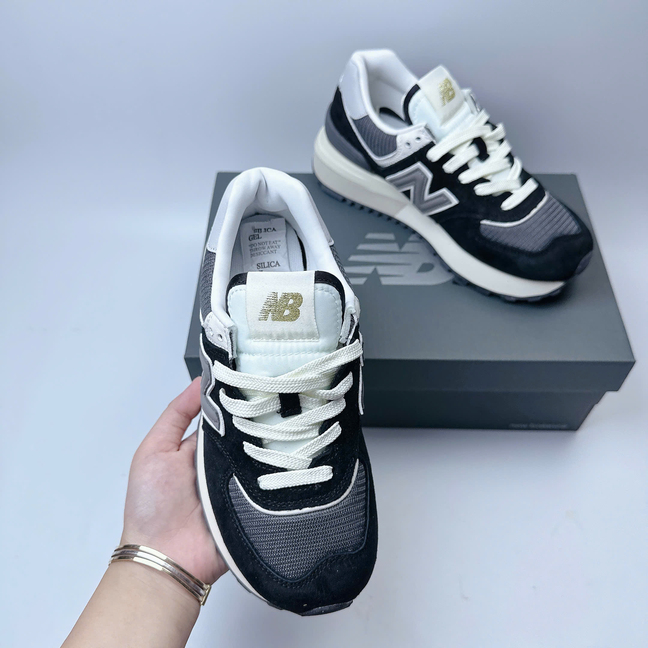nb574 v2 đen