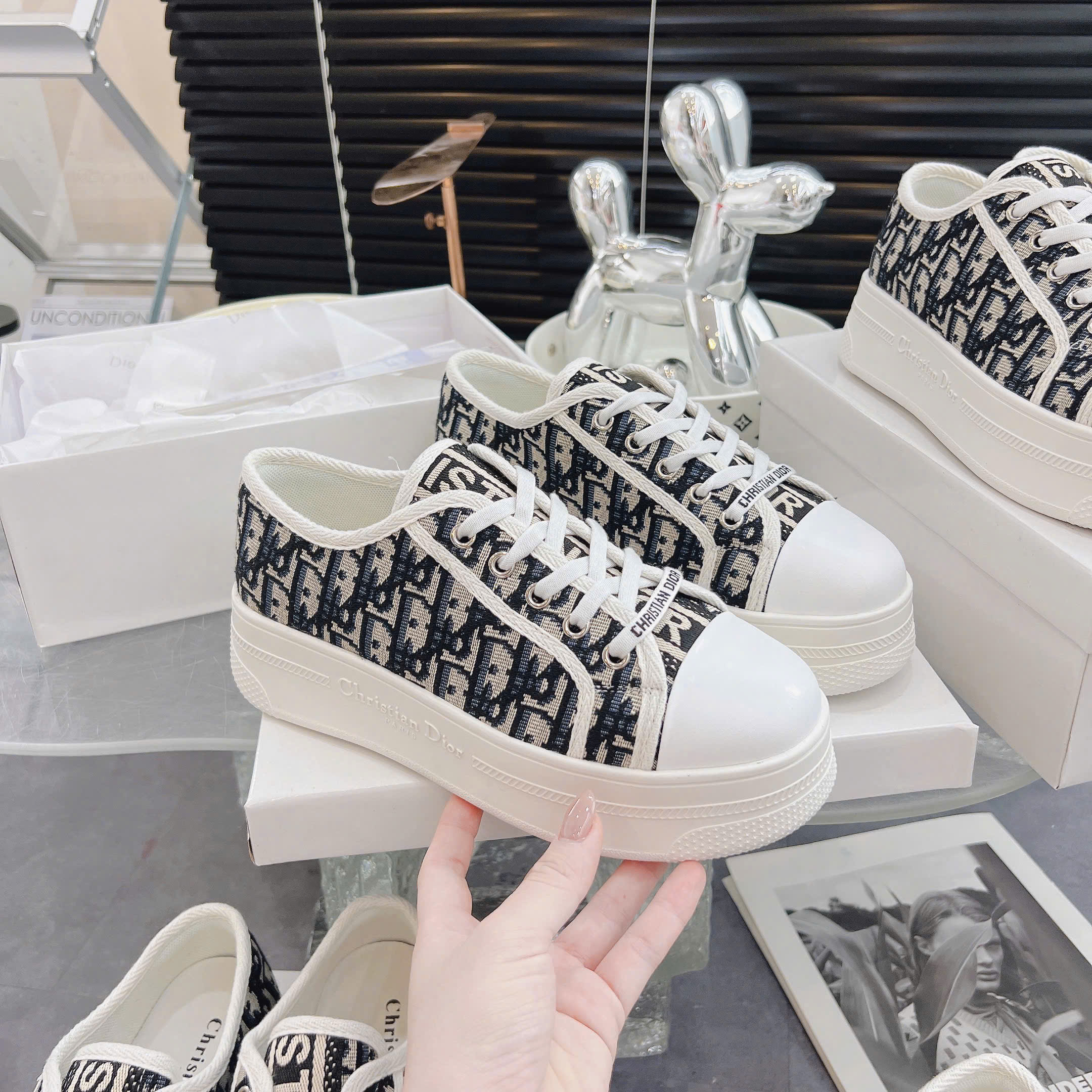 dior đen đế cao