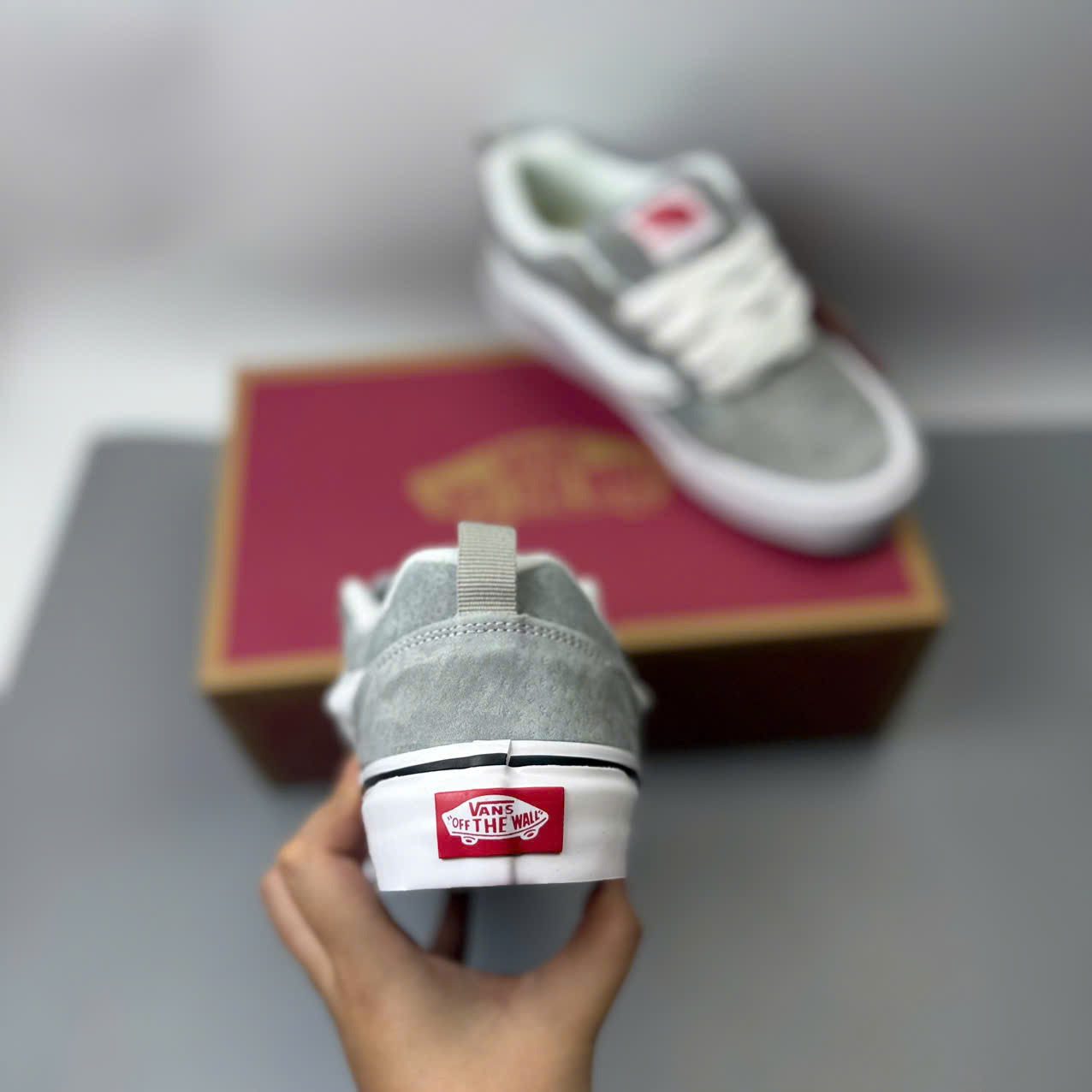vans knu xám