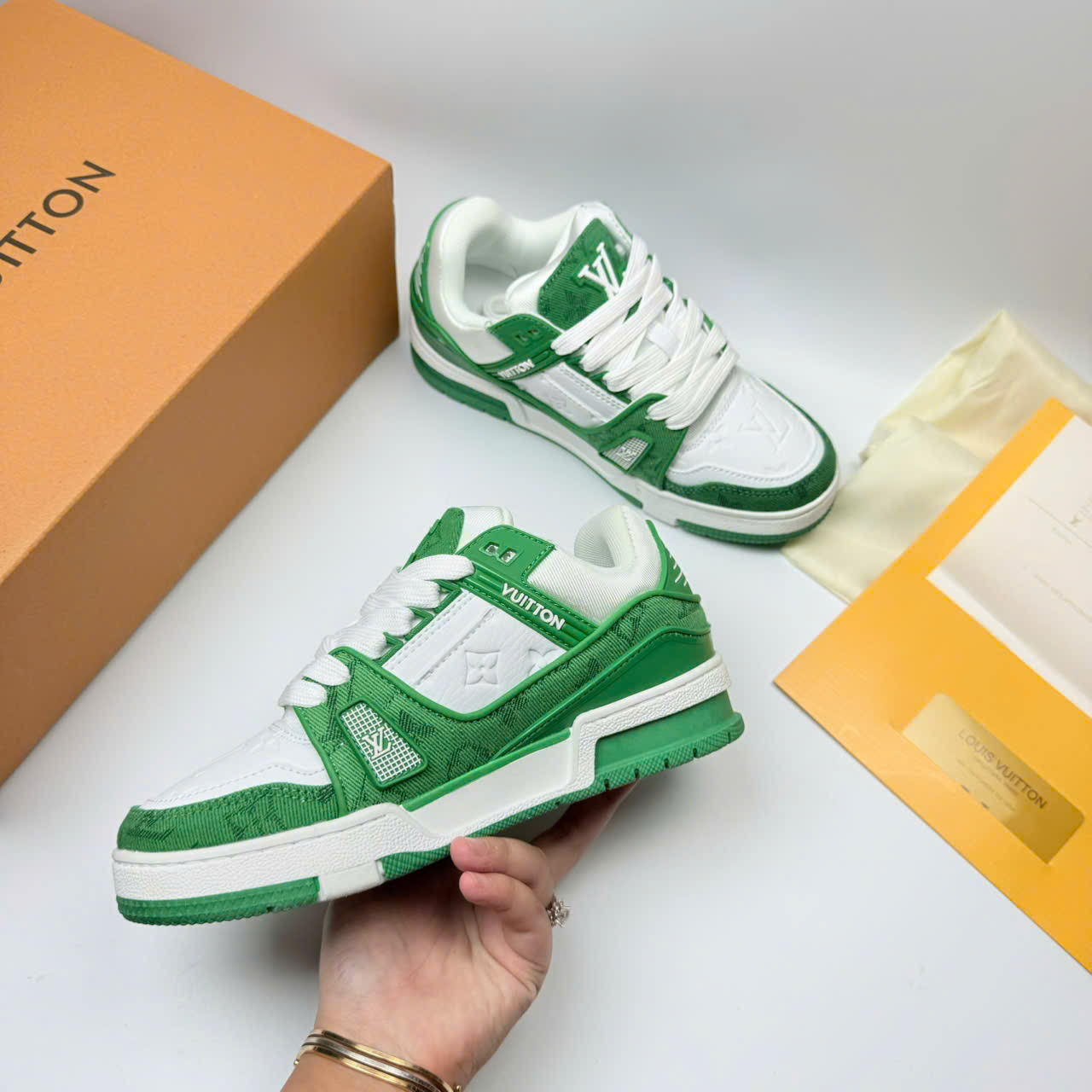 LV XANH LÁ box rút
