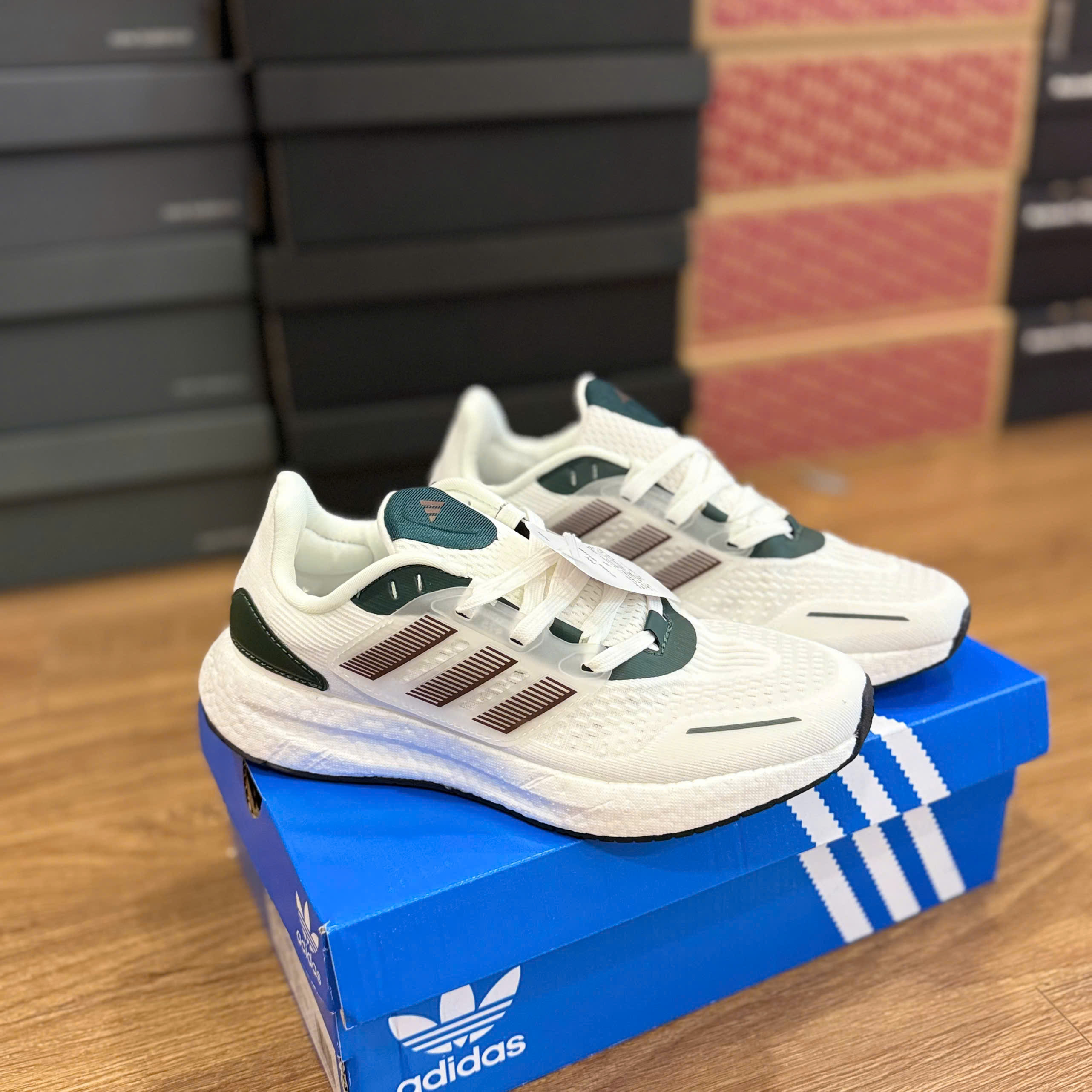 ADD PURE BOOST TRẮNG XANH