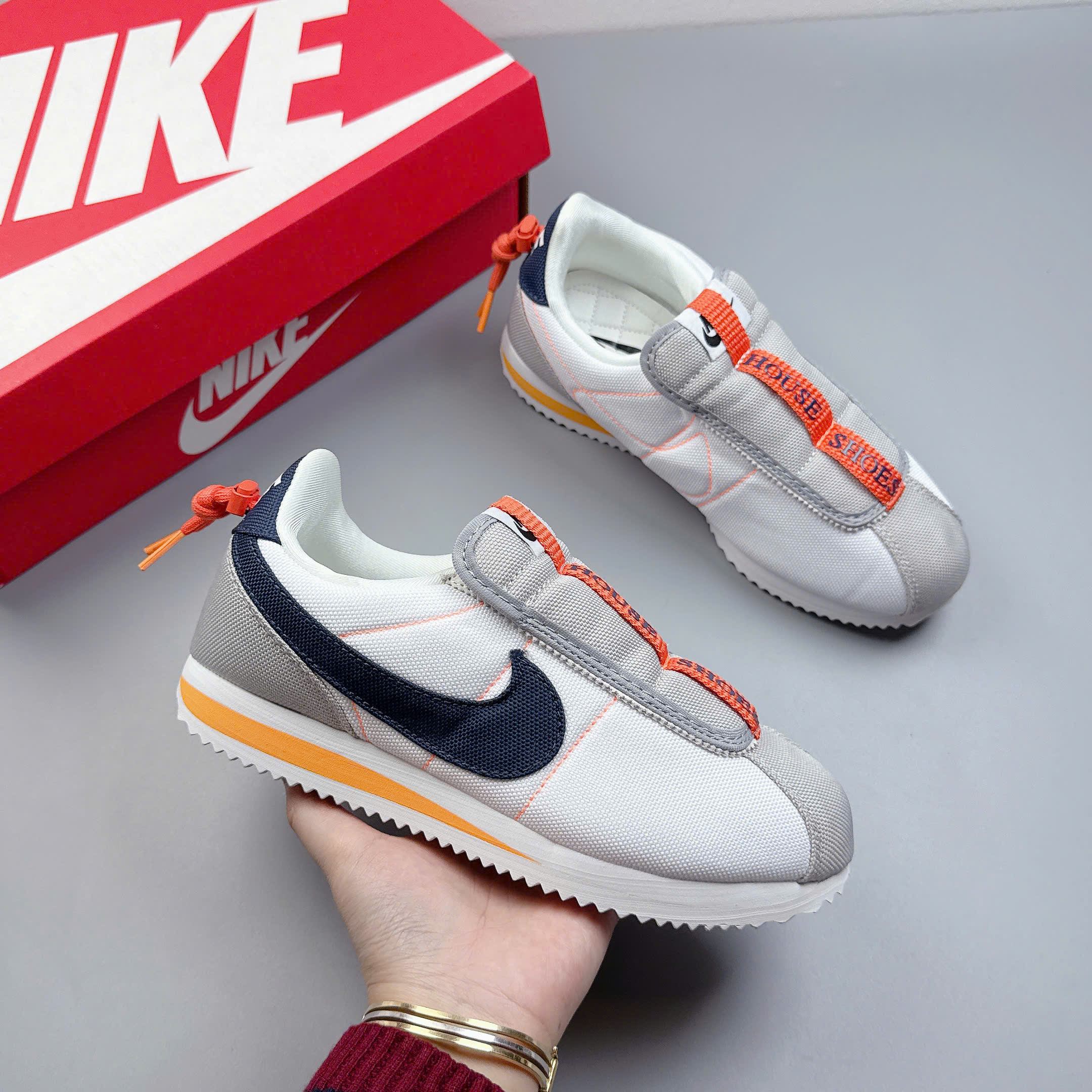 nike cortez trắng cam