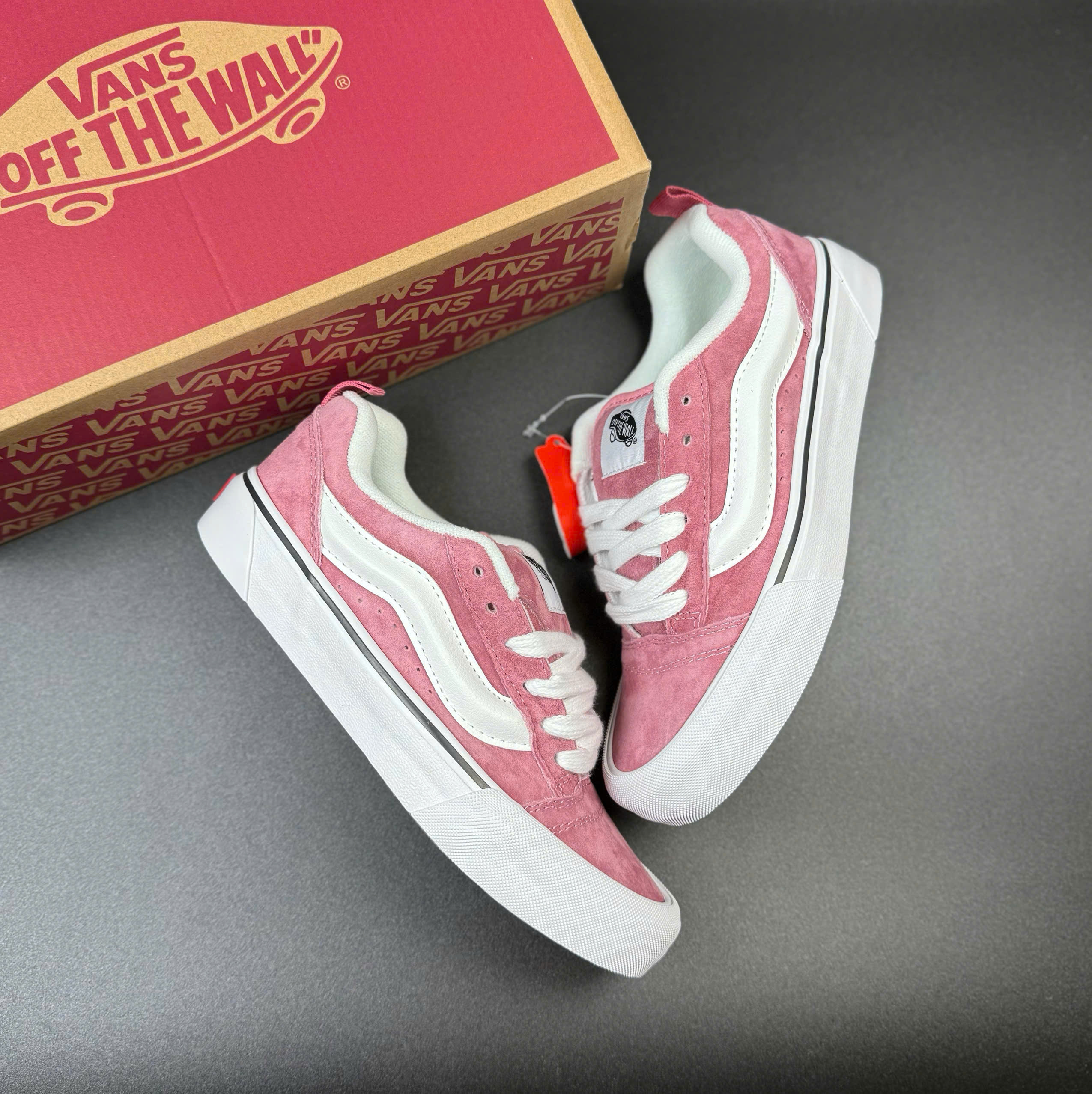 vans knu hồng