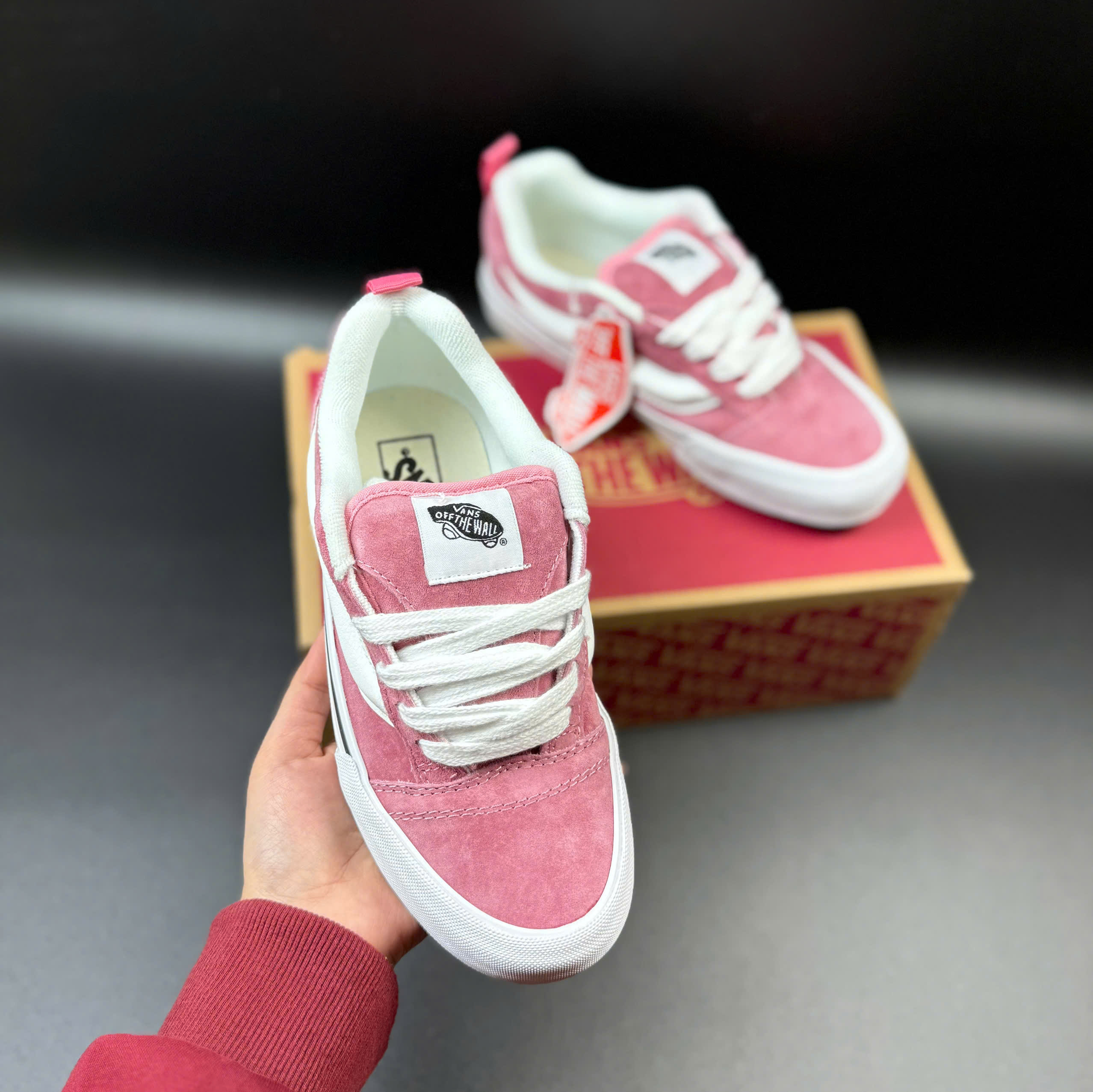 vans knu hồng