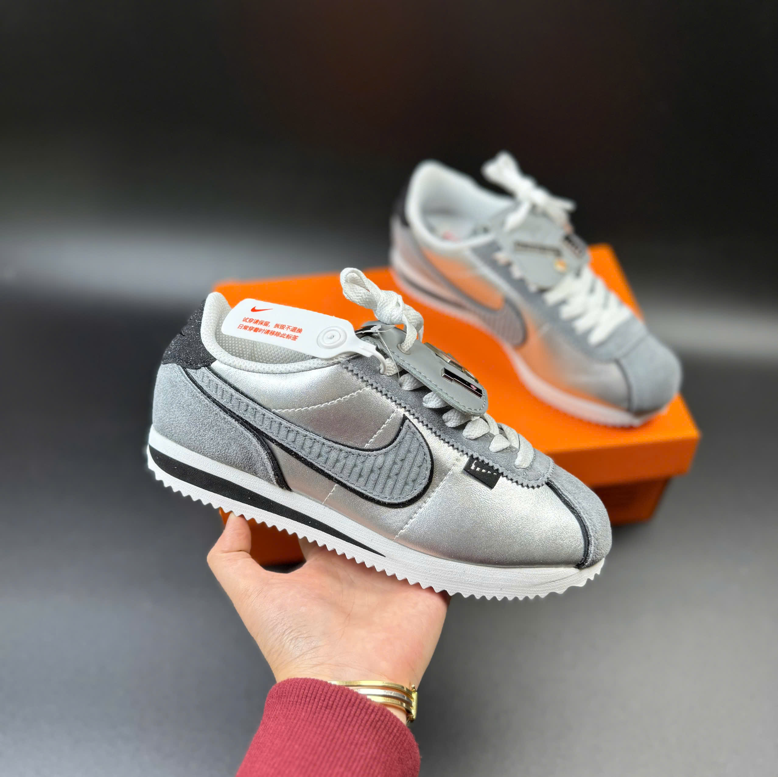 nike cortez xám bạc